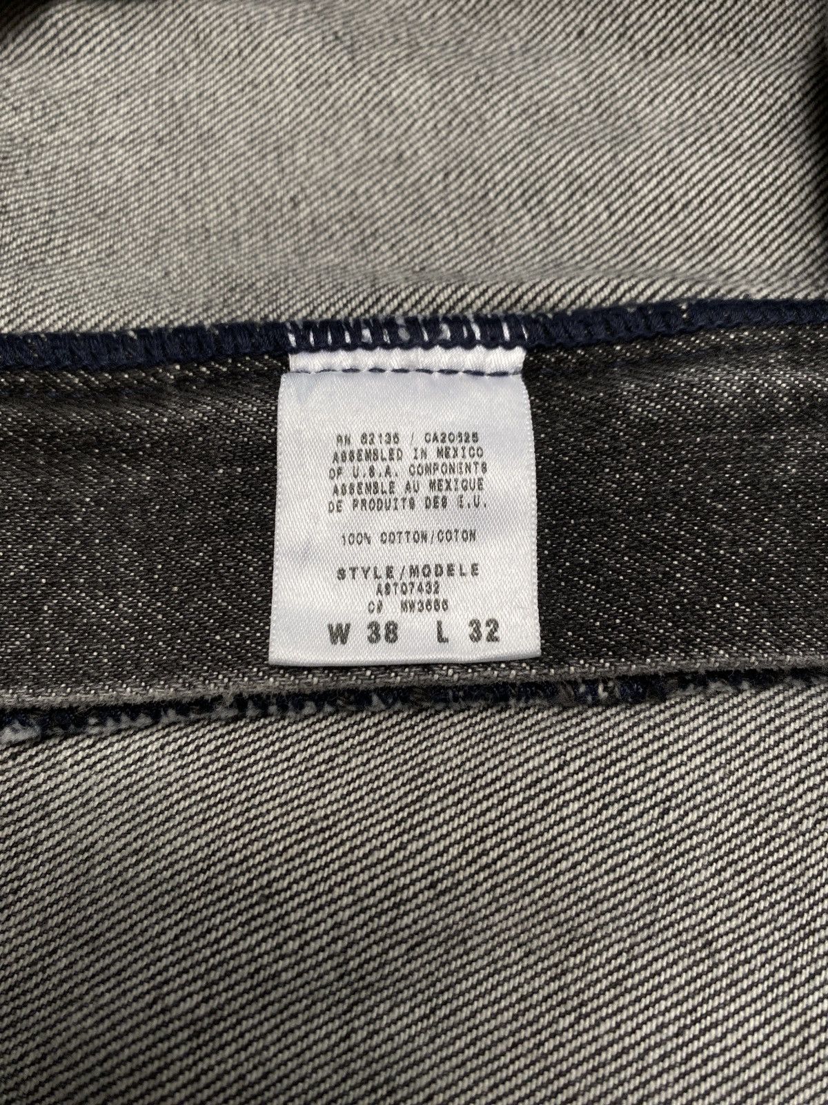 Designer × Guess × Vintage Vintage Brand Guess Jeans 2000s Size US 38 / EU 54 - 11 Thumbnail