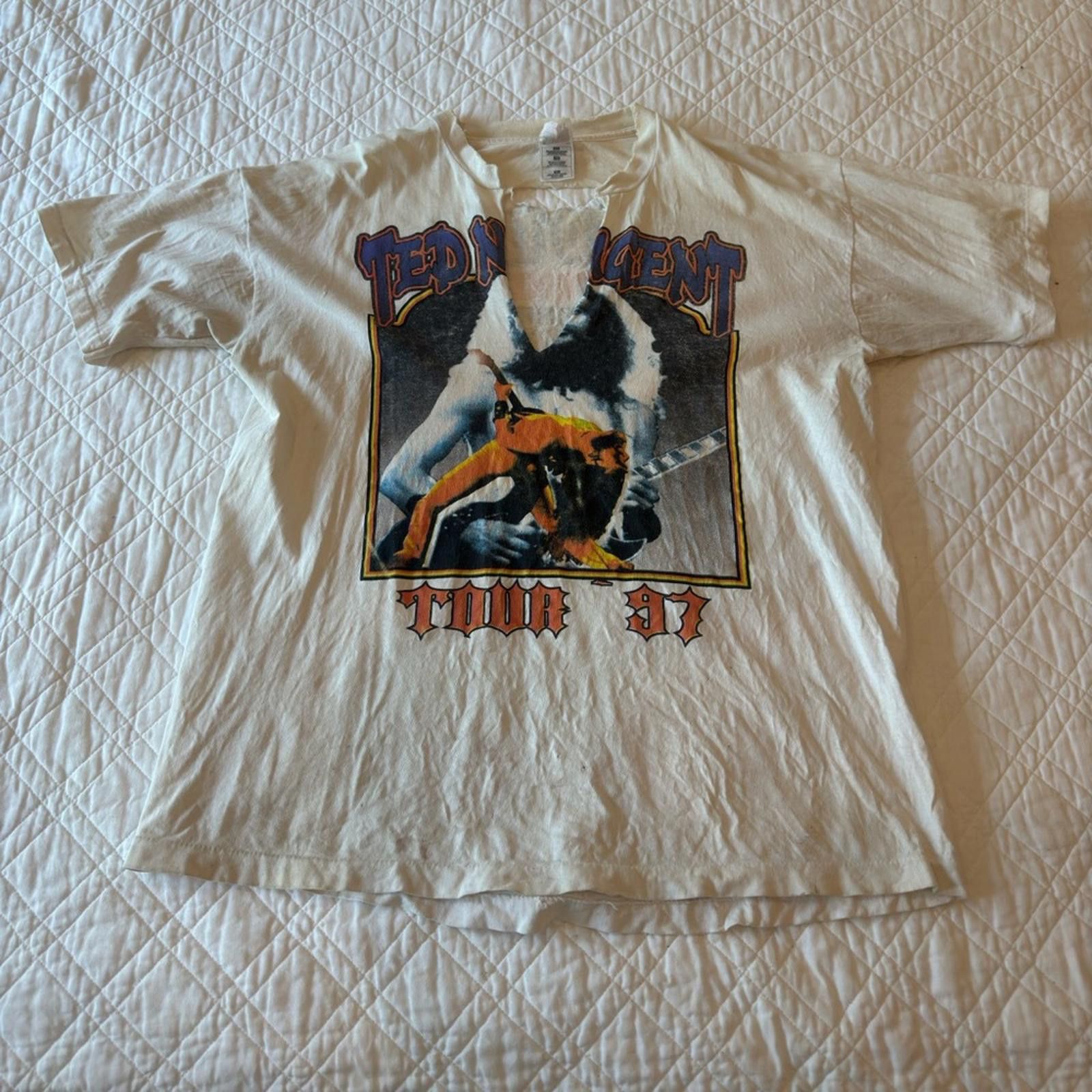 Fruit Of The Loom 1997 TED NUGENT WANGO TANGO THRASHED T-SHIRT Size US XL / EU 56 / 4 - 2 Thumbnail