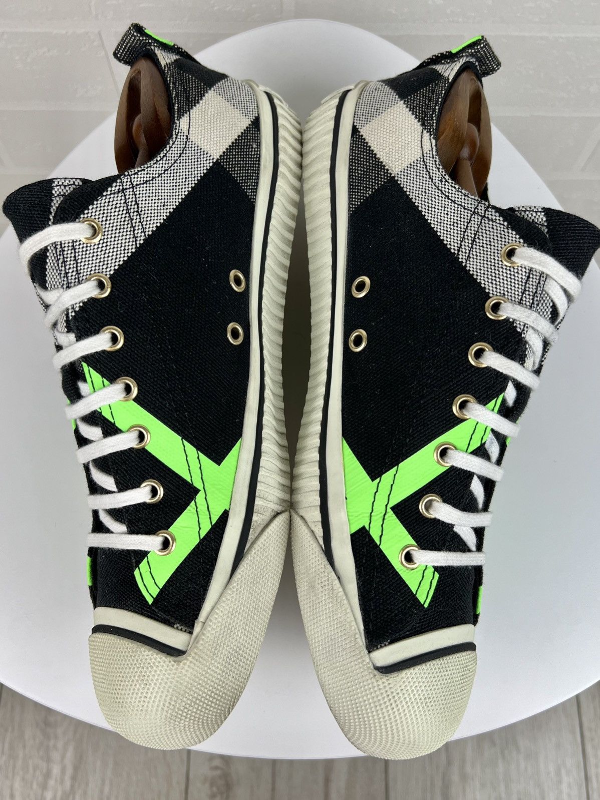 Burberry BURBERRY Sneakers Low-Top Shoes Fluo Nova Check Neon Green Size US 12 / EU 45 - 13 Thumbnail