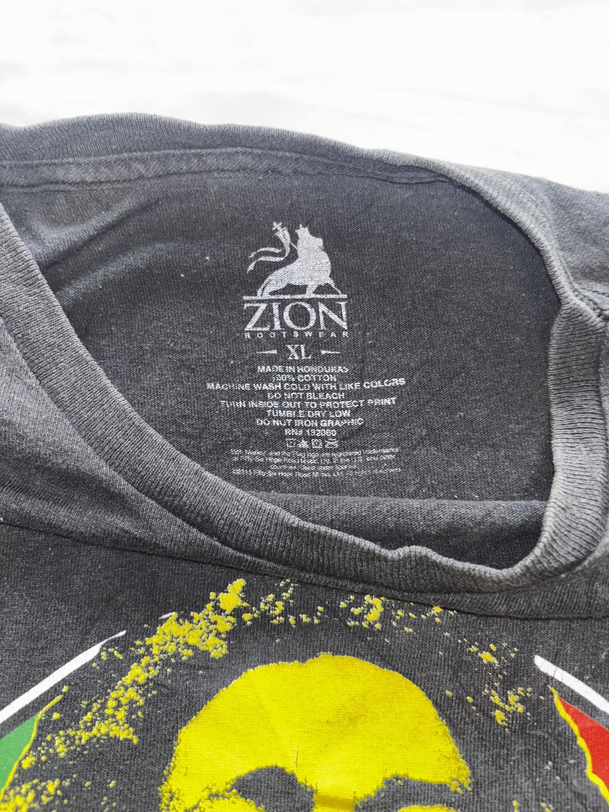 Designer Vintage Bob Marley Graphic T-Shirt Size US XL / EU 56 / 4 - 6 Thumbnail