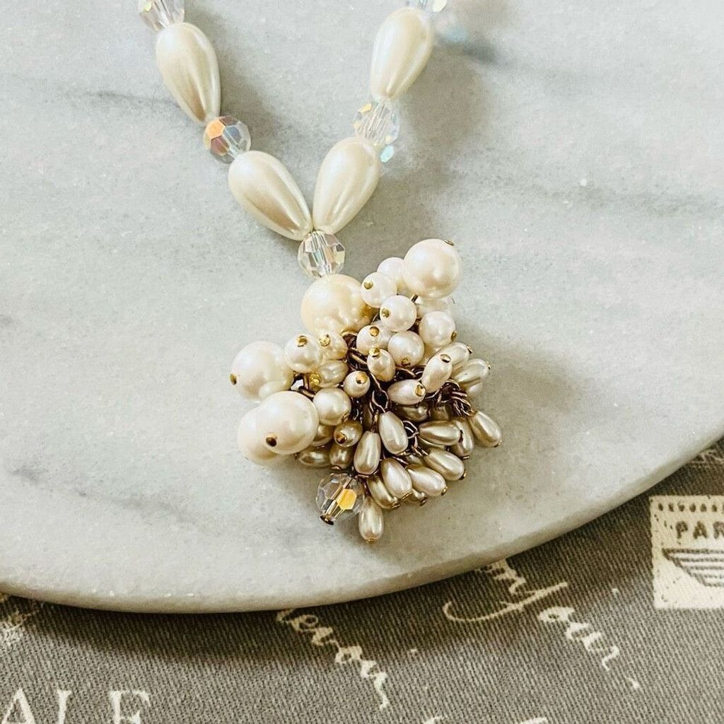 Vintage Faux Pearl Beaded Necklace AB Crystal Beads White Size ONE SIZE - 4 Thumbnail