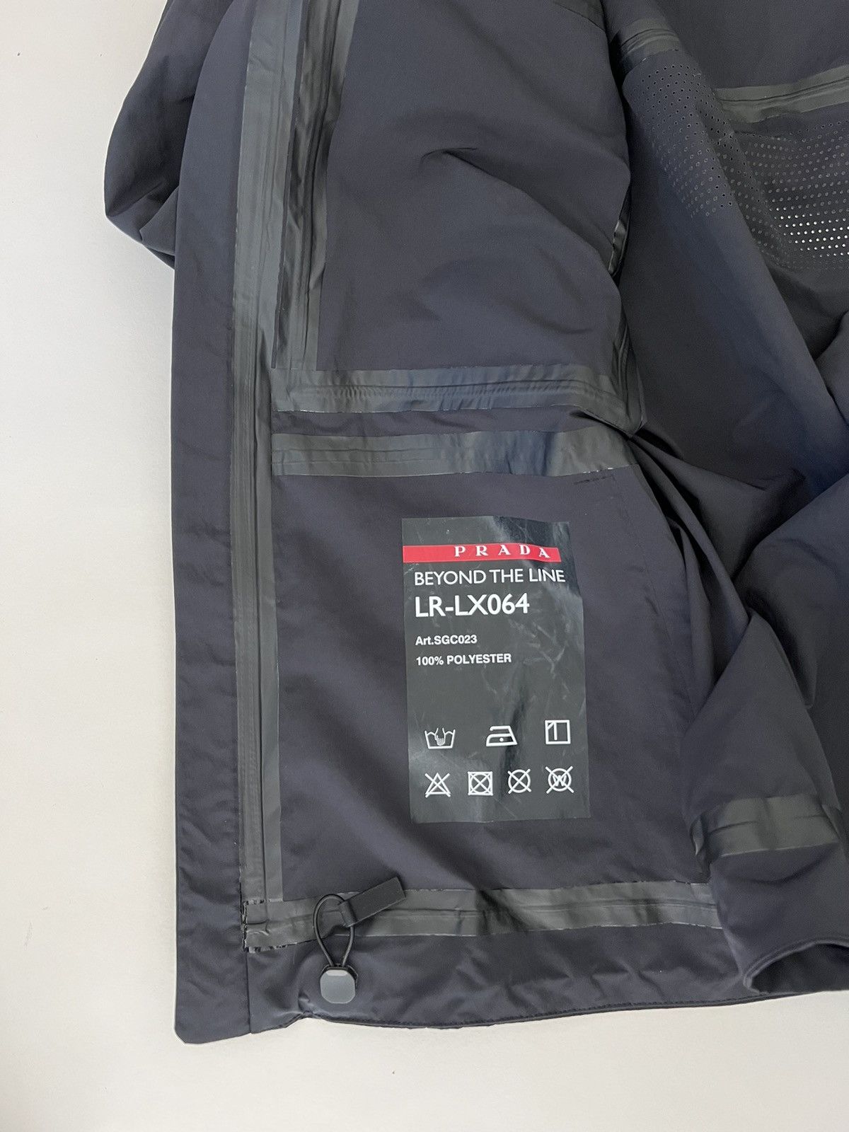 Prada $4k Prada Light technical fabric windbreaker Size US L / EU 52-54 / 3 - 13 Thumbnail