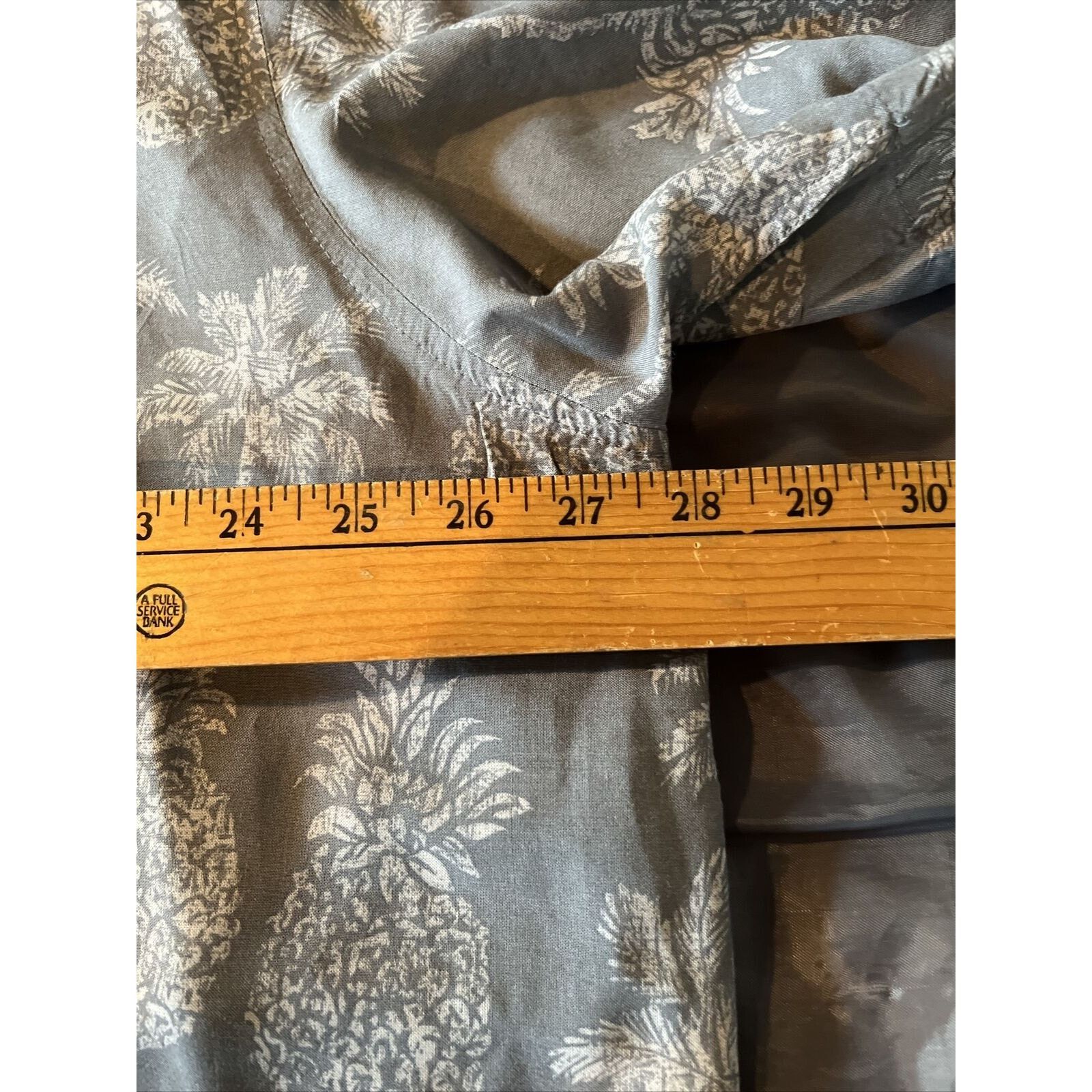 Batik Bay Batik Bay Men 2XB Gray Floral SS Button Rayon Hawaiian Shirt Size US XXL / EU 58 / 5 - 14 Thumbnail