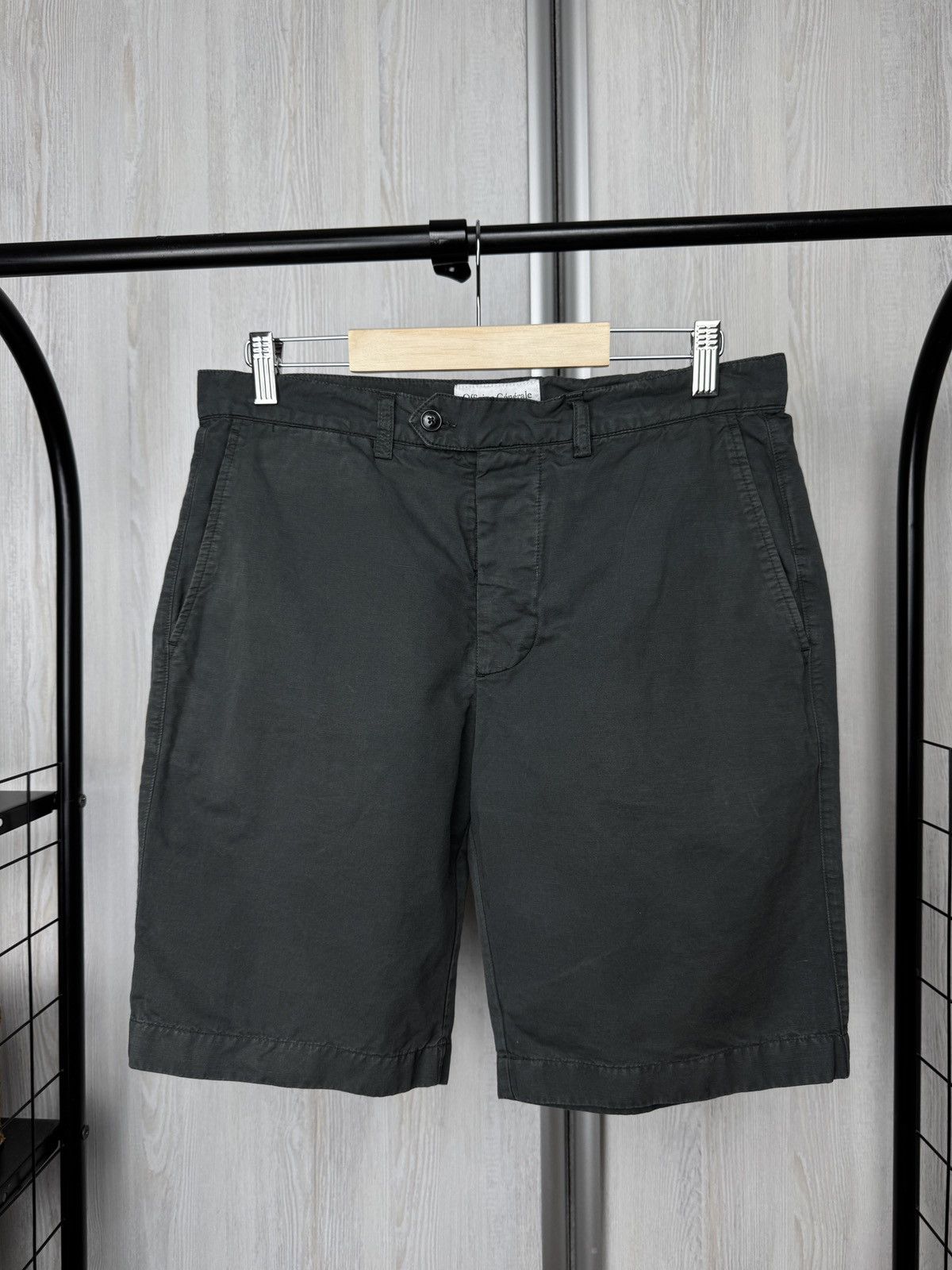 Officine Generale Officine Generale grey men Julian Bermuda graphite shorts Size US 32 / EU 48 - 3 Thumbnail