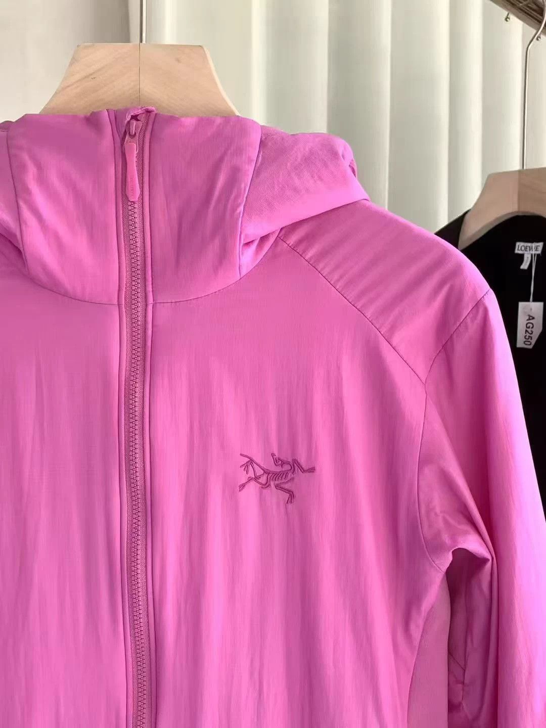 Arc'teryx Arcteryx Atom Hoody Dawn Pink Hooded Puffer Jacket S Size S / US 4 / IT 40 - 2 Thumbnail