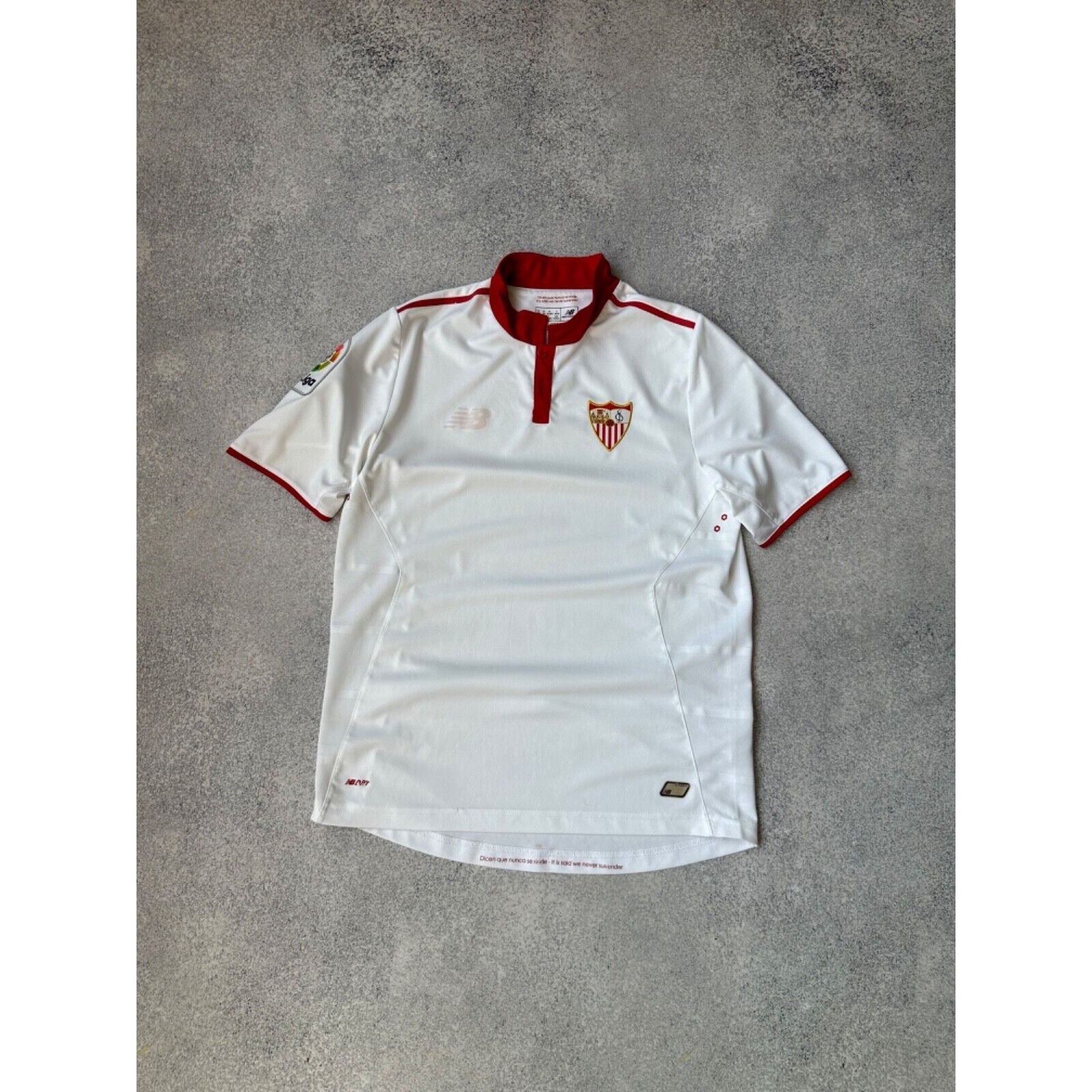 New Balance Sevilla New Balance White Home Football Jersey 2016/17 Size US M / EU 48-50 / 2 - 1 Thumbnail