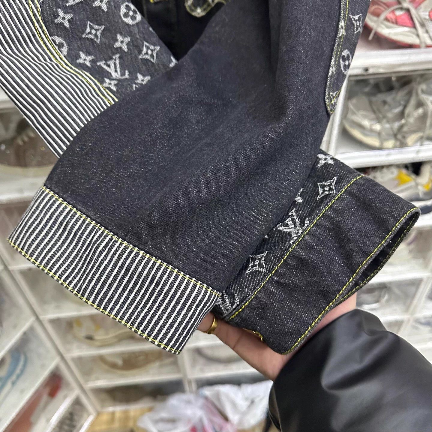 Louis Vuitton LOUIS VUITTON Deconstructed Patchworkt Denim Jacket Size US XL / EU 56 / 4 - 4 Thumbnail