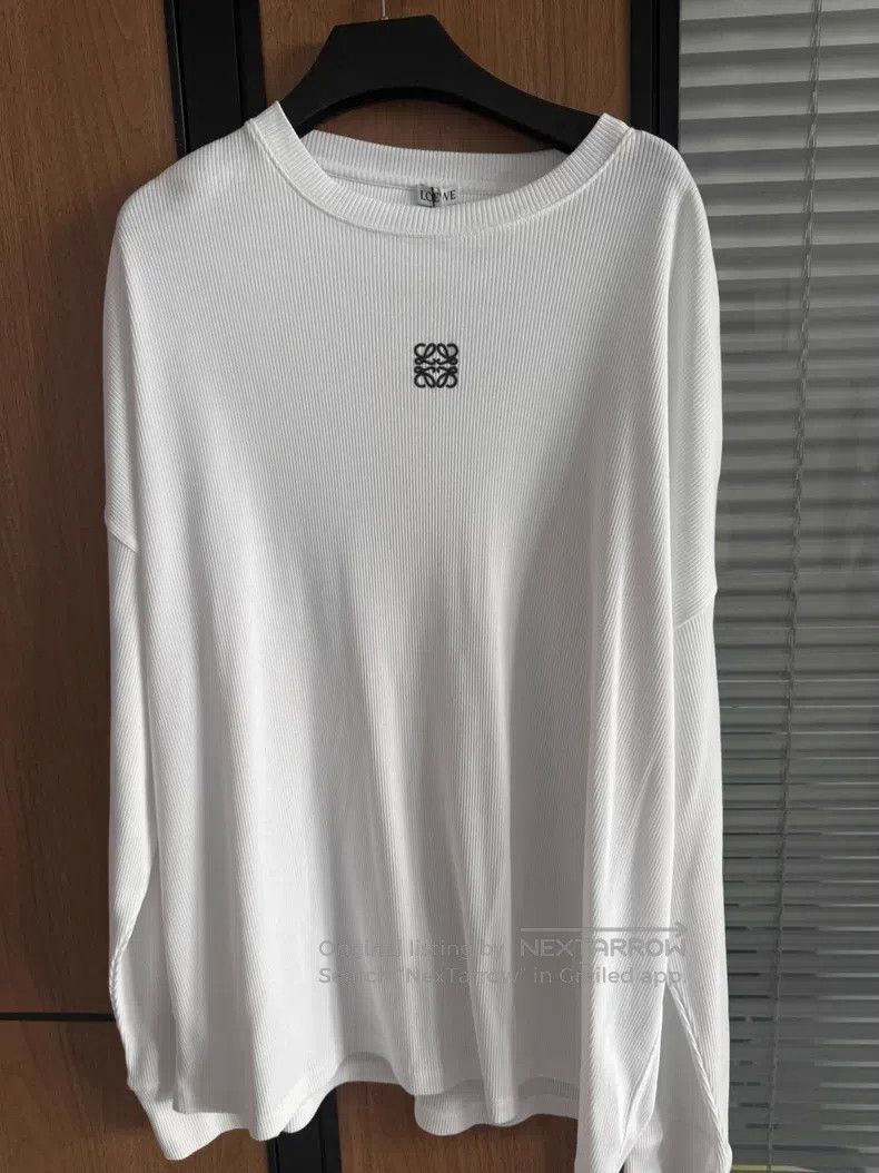 Loewe Loewe White long-sleeve T-shirt, front has embroidered log Size US XL / EU 56 / 4 - 1 Thumbnail