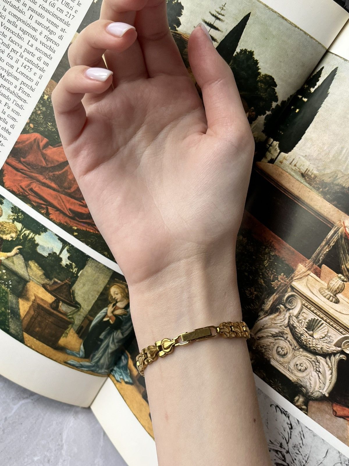 Jewelry Vintage Luch Women’s USSR Watch with Gold Bracelet Size ONE SIZE - 7 Thumbnail