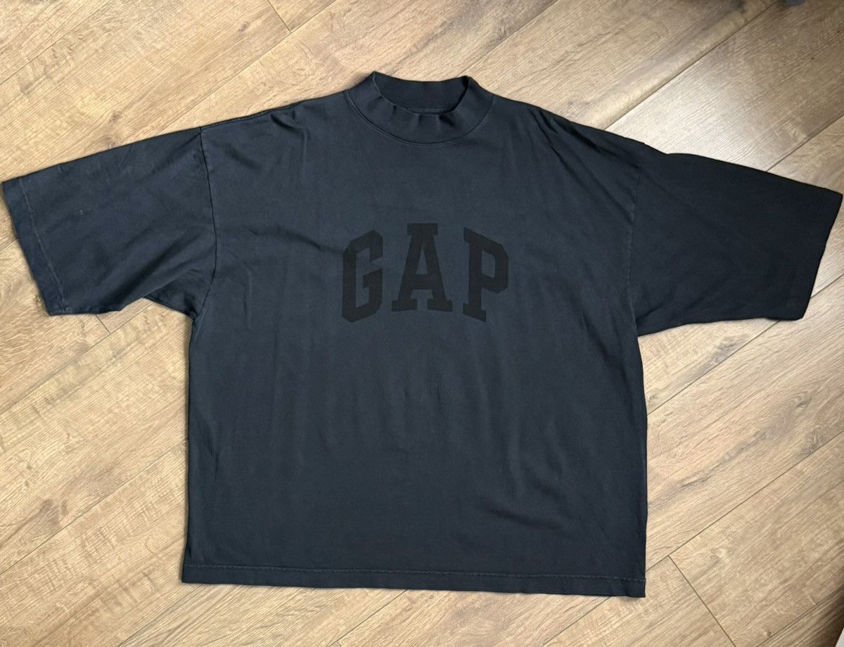 Balenciaga × Gap × Kanye West Yeezy Gap T-Shirt (US Made) Size US XS / EU 42 / 0 - 1 Thumbnail