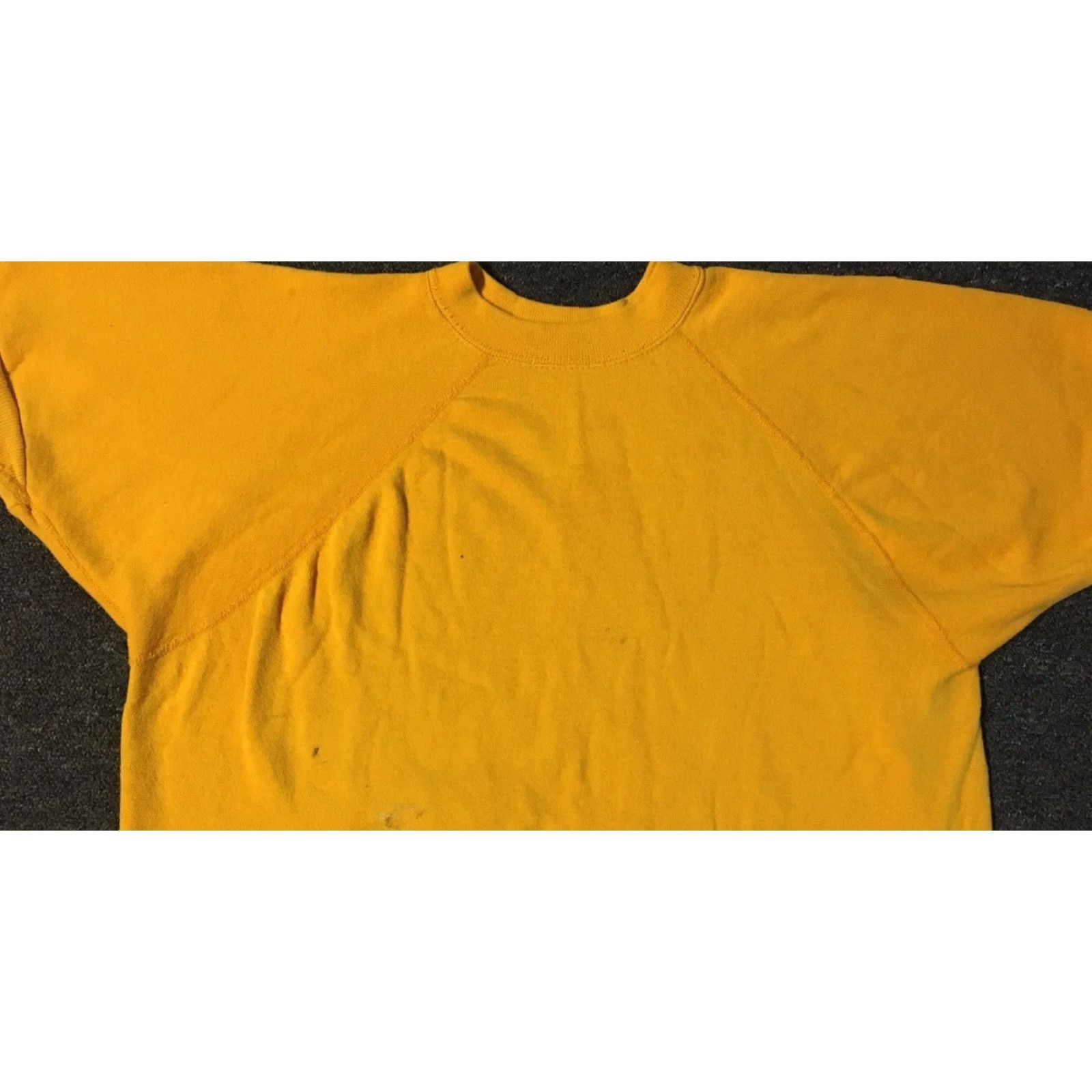 Vintage VINTAGE 70s Faded Distressed Short Sleeve Sweatshirt S USA Grunge Skate Surf Punk Biker Shirt Men Yellow 90s 80s Punk Rock USA College Vintage Size US S / EU 44-46 / 1 - 4 Thumbnail