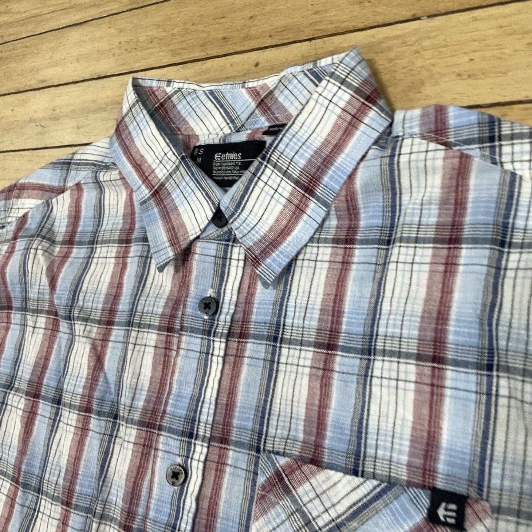 Etnies VINTAGE ETNIES Button-Up Shirt Men XL SKATE Y2k Streetwear Red White Blue Plaid Casual Classic Size US XL / EU 56 / 4 - 5 Thumbnail