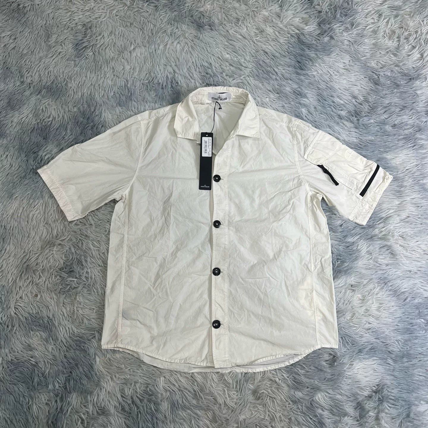 Stone Island Stone Island Short-Sleeve Shirt Size US S / EU 44-46 / 1 - 1 Thumbnail