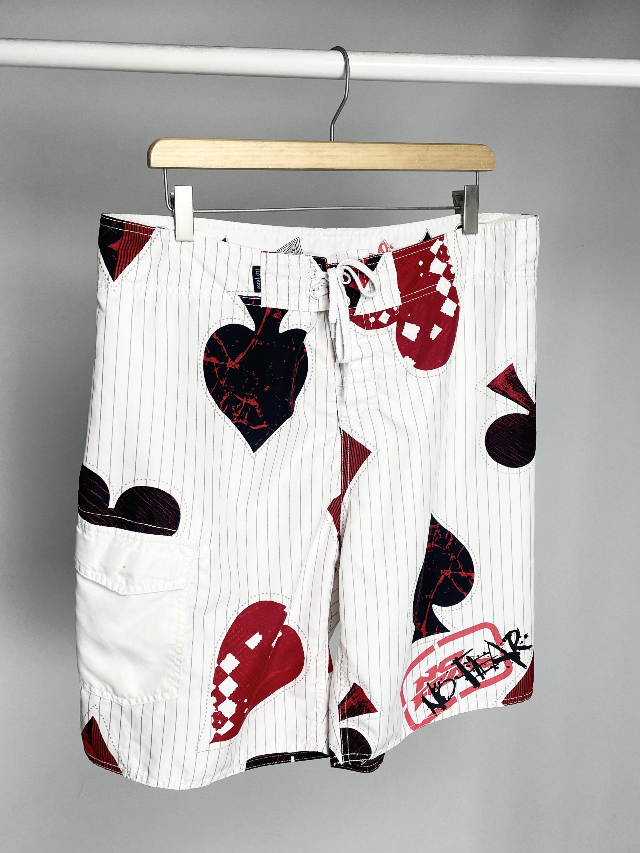 No Fear No Fear Vintage Skulls Full Printed Y2K White Cargo Shorts Size US 36 / EU 52 - 3 Thumbnail