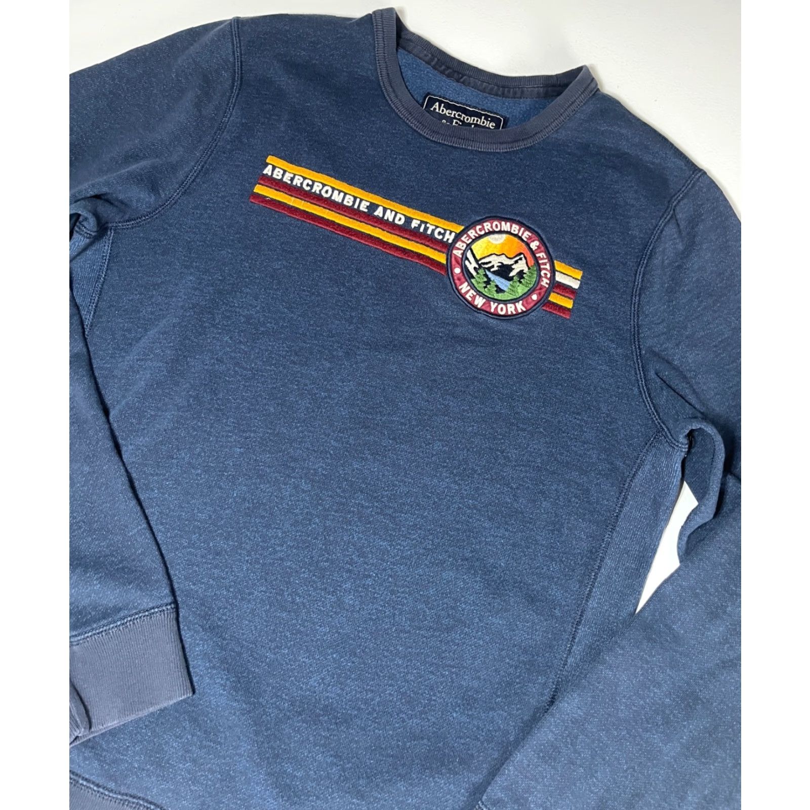 Abercrombie & Fitch Abercrombie & Fitch Men’s New York Crewneck Sweatshirt Embroidered Sz M Crew Neck Pullover Sweatshirt Navy Size M United States Men’s Casual City Size US M / EU 48-50 / 2 - 5 Thumbnail
