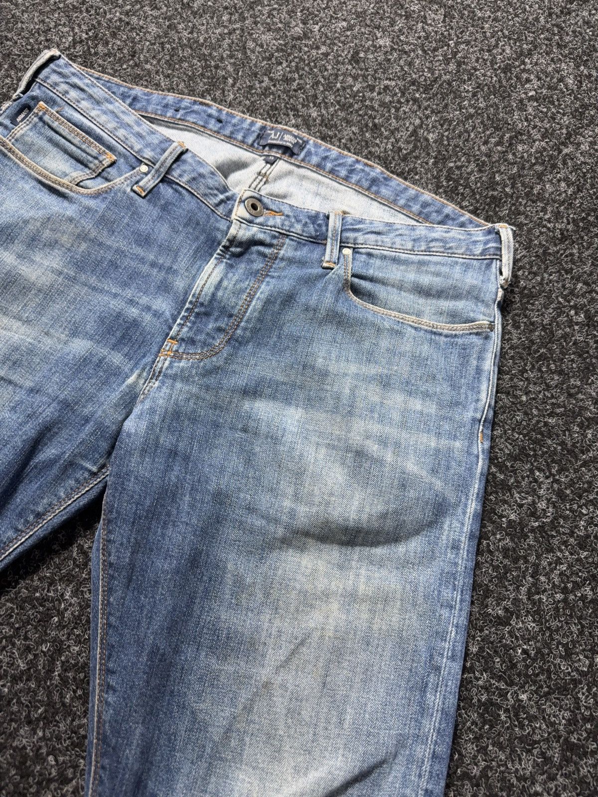 Giorgio Armani 00s AJ Armani Jeans J06 Slim Fit Dirty Distressed Jeans Size US 33 - 7 Thumbnail