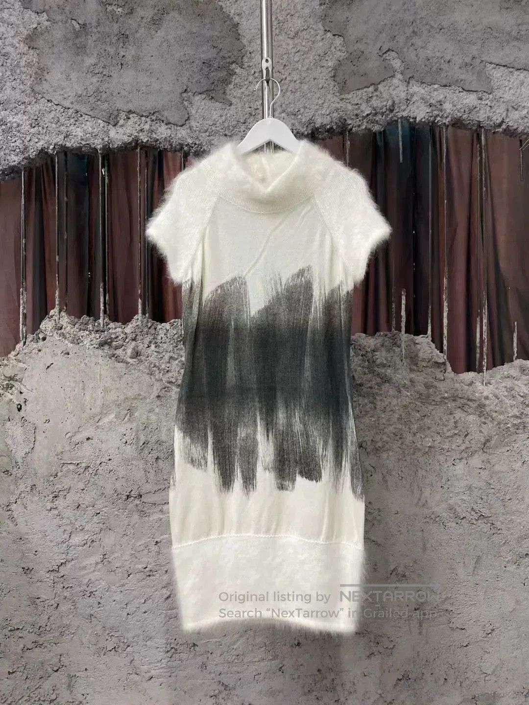 Chanel chanel rabbit fur backless dress. Size M / US 6-8 / IT 42-44 - 2 Thumbnail