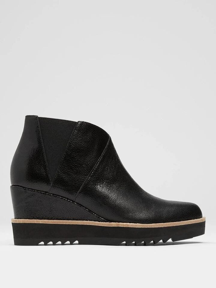 Eileen Fisher Eileen Fisher Caddy Black Embossed Size 5.5 (SAVE $104.00) Size US 5.5 / IT 35.5 - 4 Thumbnail