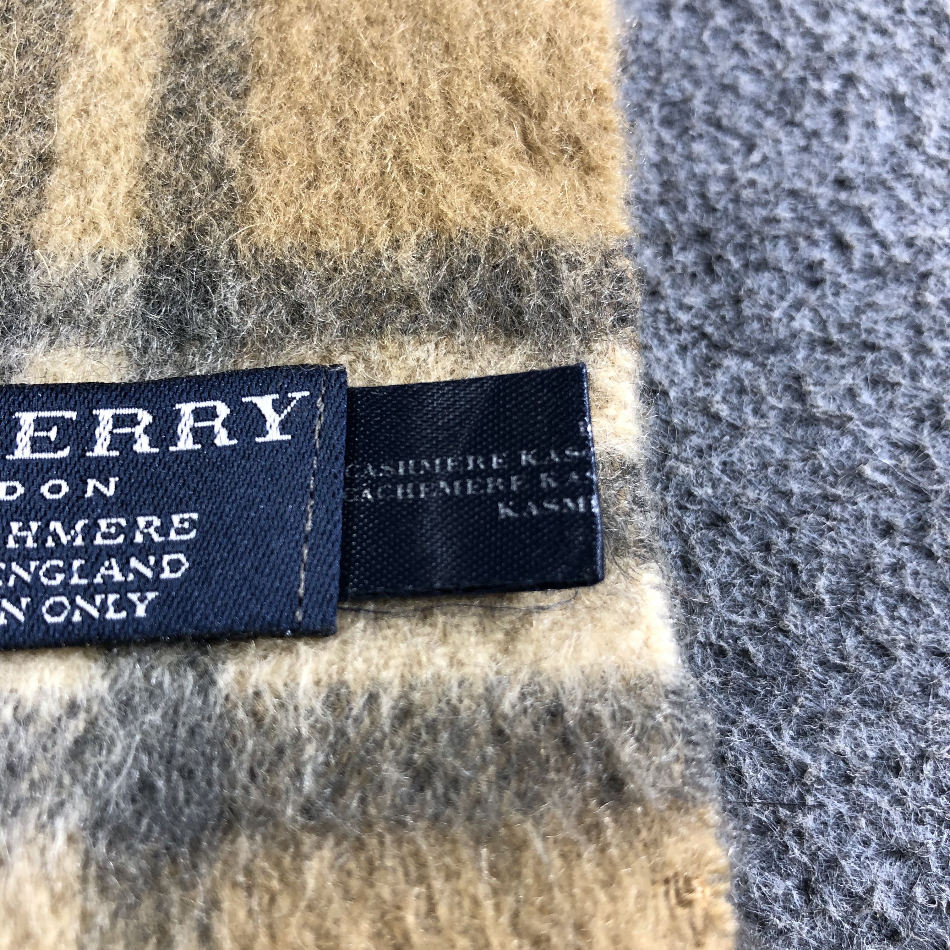 Burberry Burberrys Nova Check Cashmere Scarf Muffler Neckwear V2538 Size ONE SIZE - 5 Thumbnail