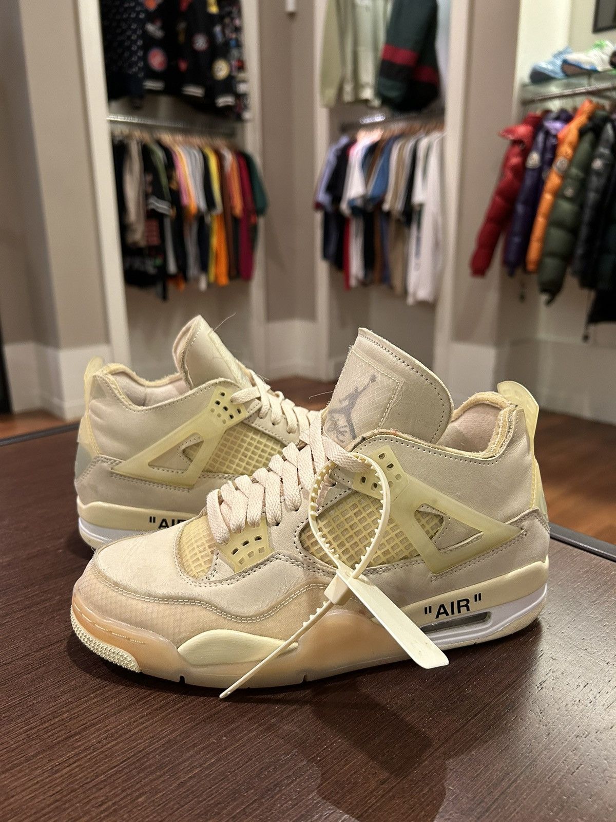 Jordan Brand × Off-White Jordan 4 Retro Off-White Sail (Women's) Size US 7 / EU 40 - 1 Thumbnail