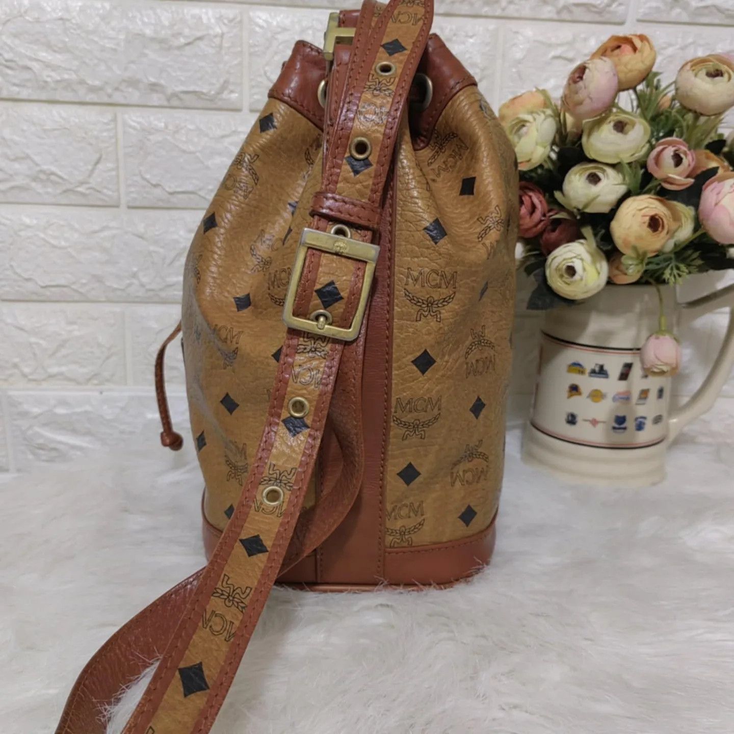 MCM MCM COGNAC VISETOS CROSSBODY BUCKET BAG MADE in GERMANY Size ONE SIZE - 3 Thumbnail