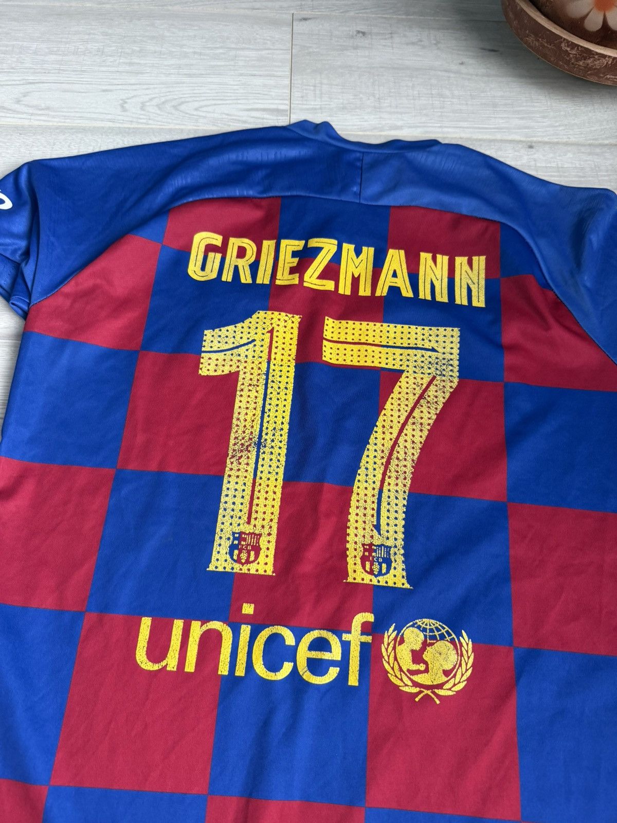 Nike Barcelona #17 Antuan Griezmann Soccer Jersey sirt Size US XL / EU 56 / 4 - 6 Thumbnail