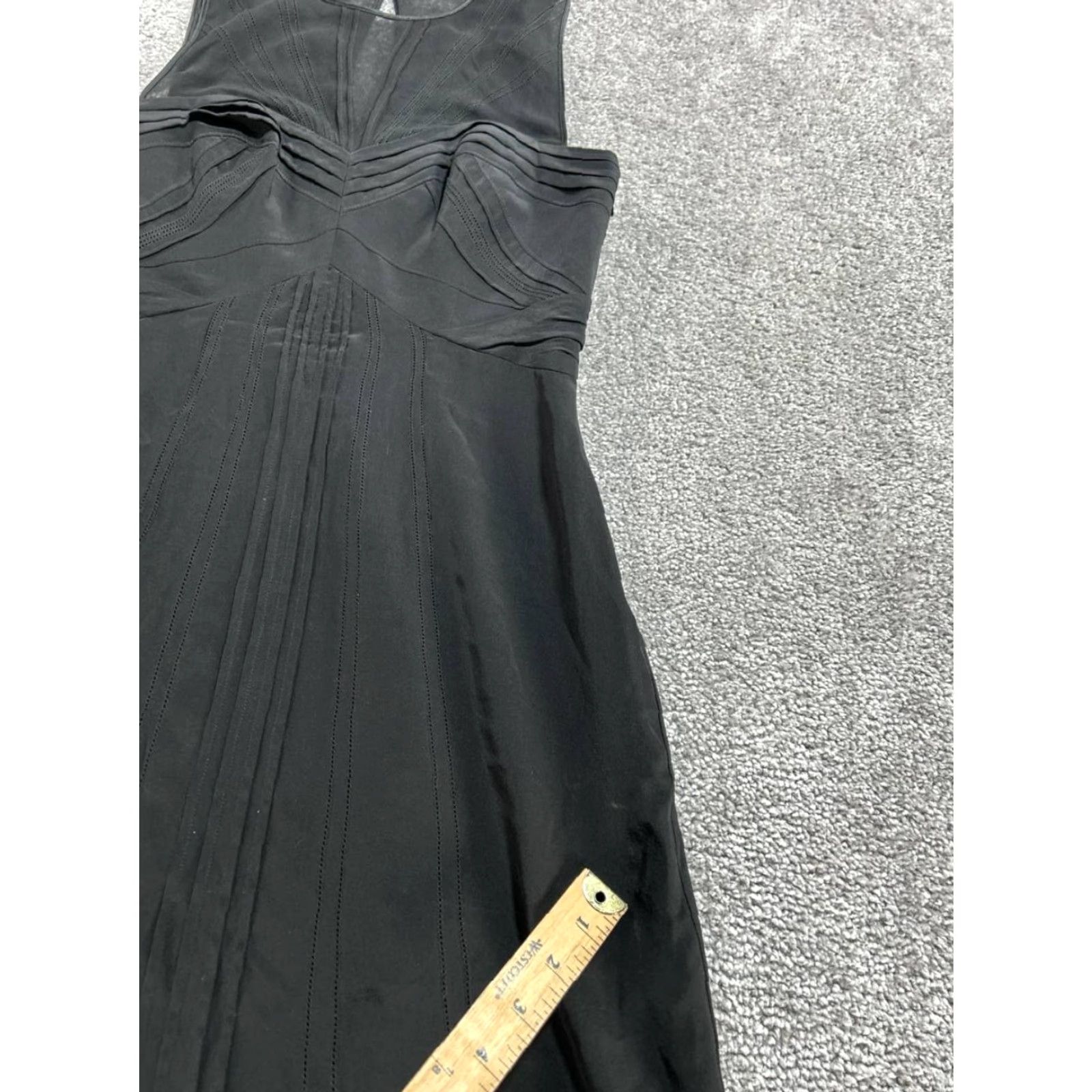 Karen Millen Karen Millen Dress 6 Black Silk Pleated Keyhole Back Cocktail Fit & Flare Knee-Length Sleeveless Round Neck Classic Modern Womens Size M / US 6-8 / IT 42-44 - 4 Thumbnail