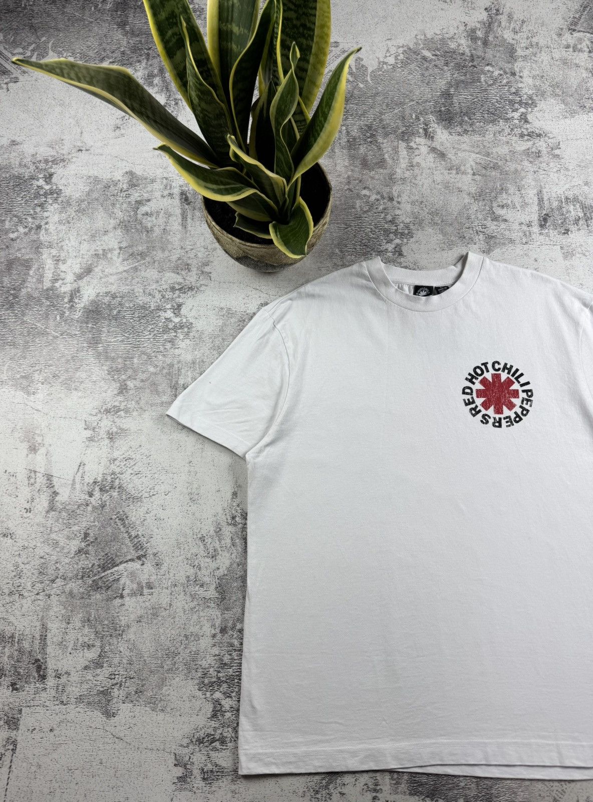 Band Tees Red Hot Chili Peppers RHCP Vintage Merch Devil T Shirt Tee Size US L / EU 52-54 / 3 - 4 Thumbnail