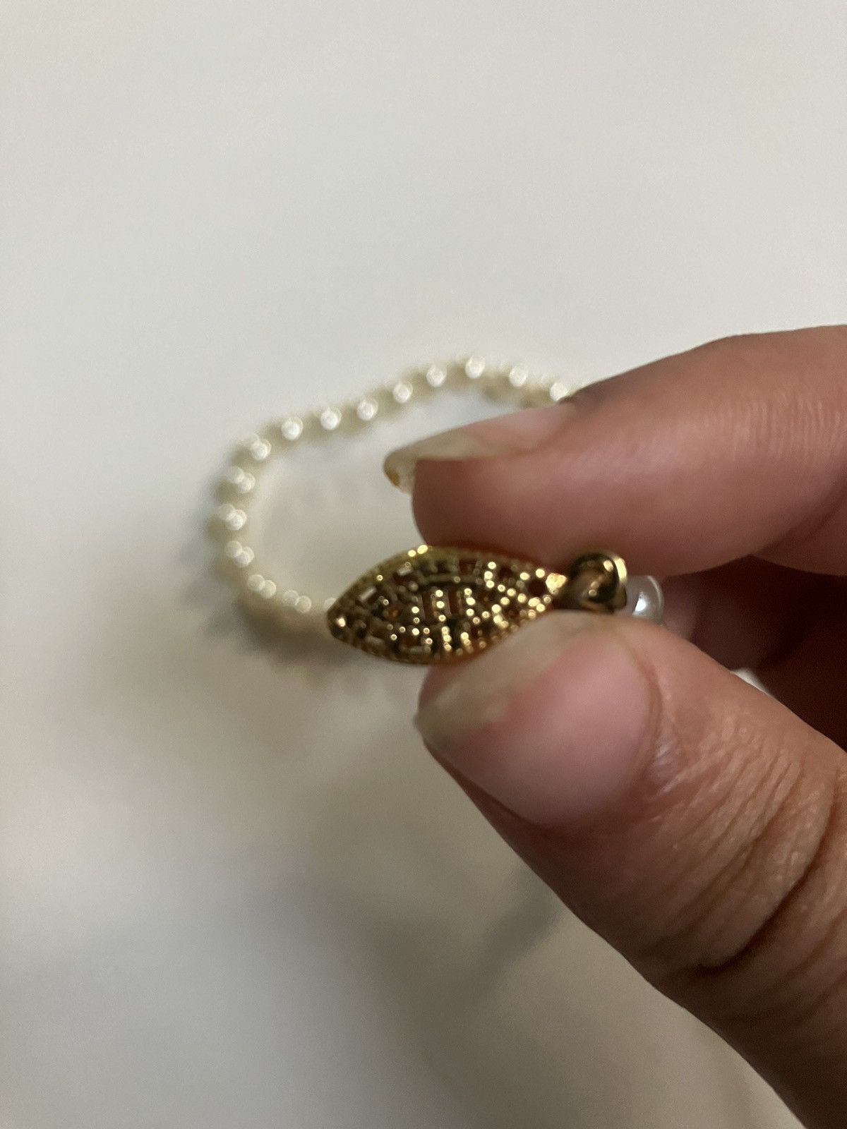 Vintage White Faux Pearl Gorgeous Gold Antique Vintage Necklace Size ONE SIZE - 3 Thumbnail