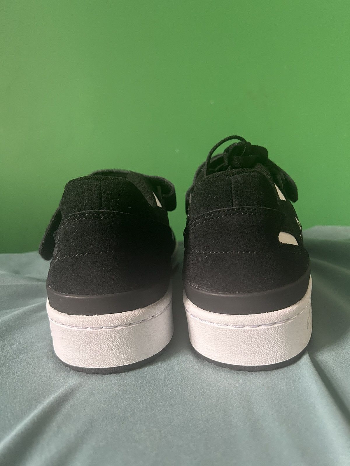 Adidas Adidas Forum Low Panda 2022 Size US 10 / EU 43 - 3 Thumbnail