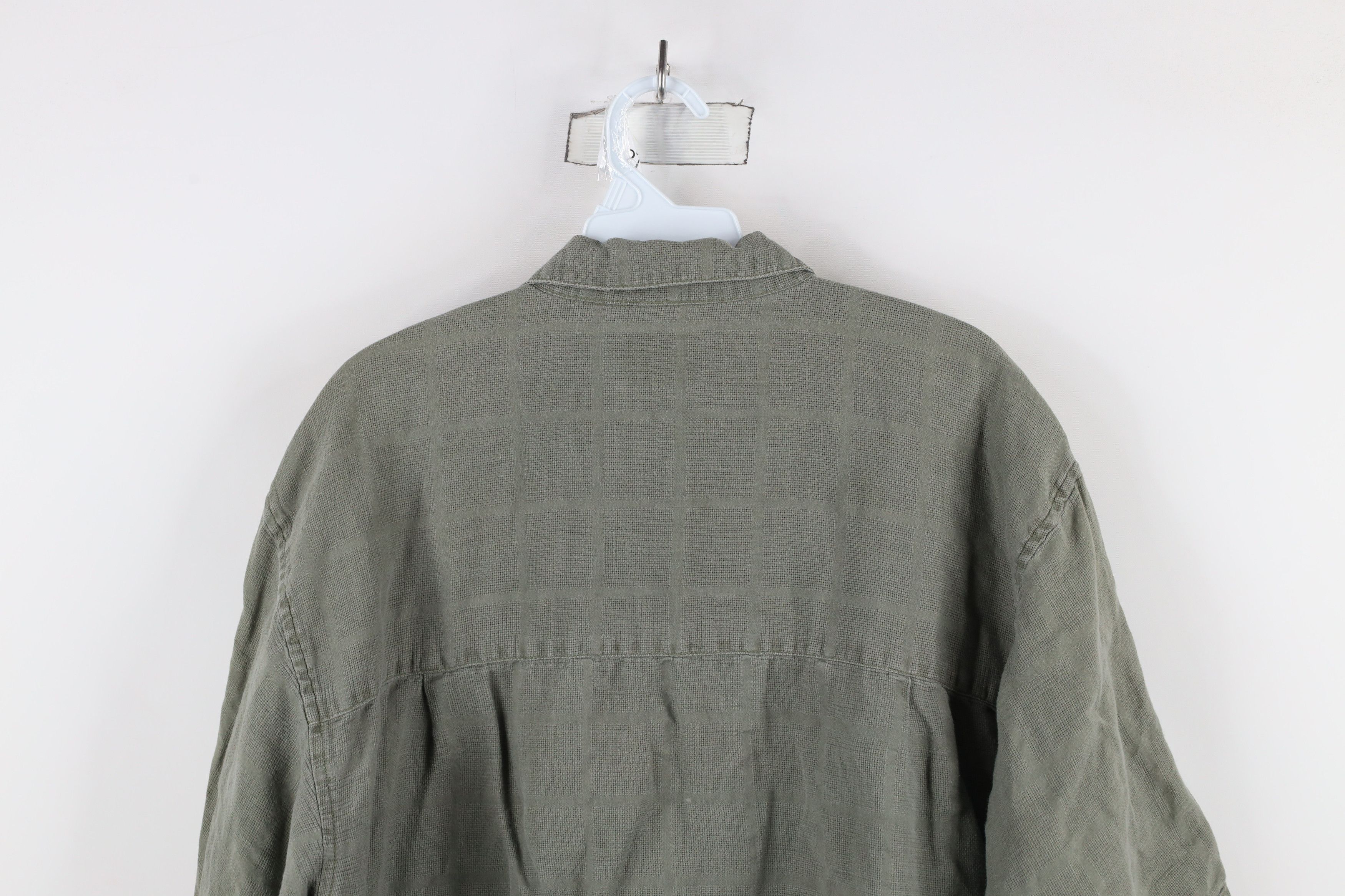 Vintage Vintage 90s Streetwear Fit Weave Short Sleeve Button Shirt Size US XL / EU 56 / 4 - 9 Thumbnail