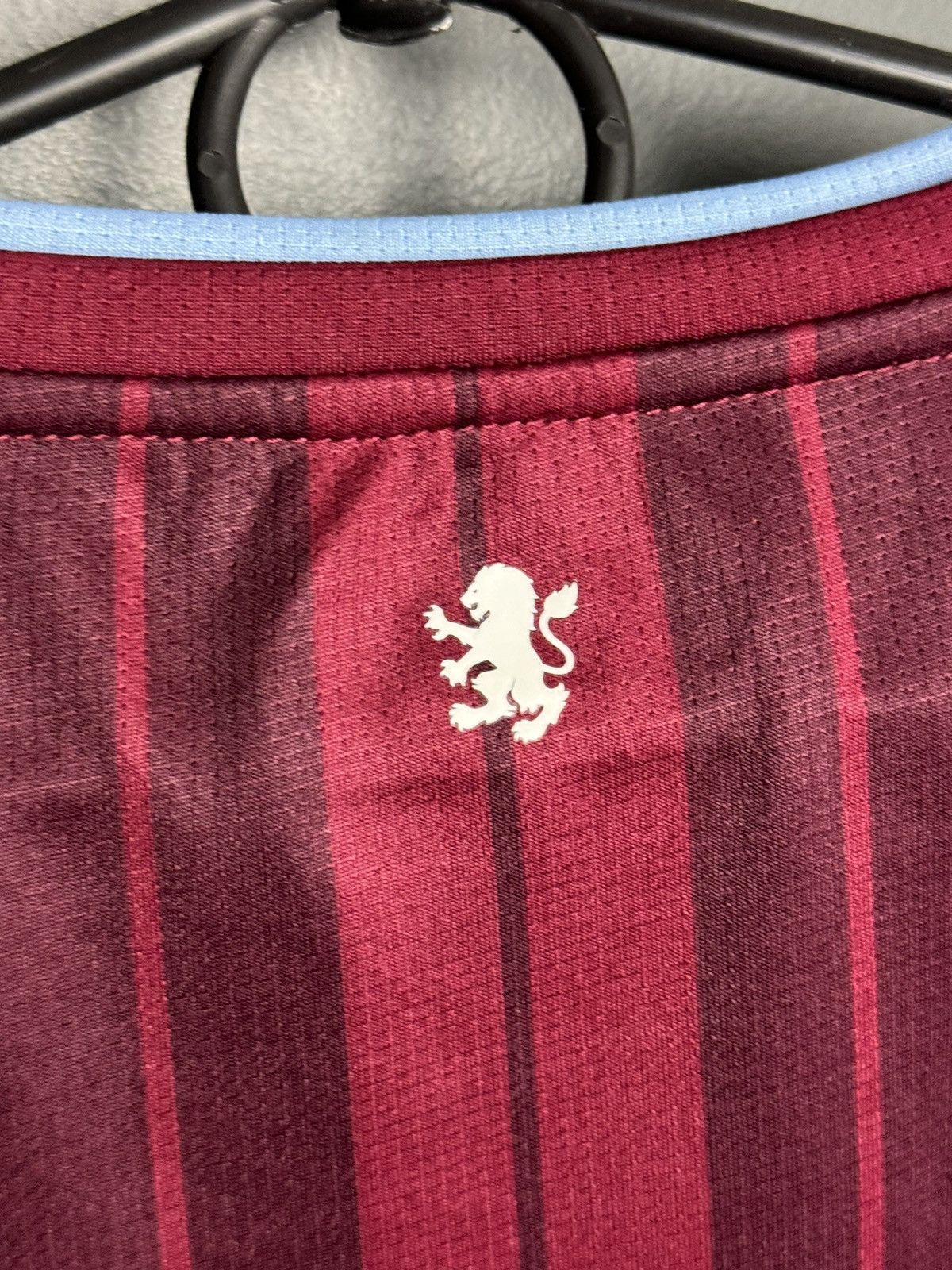 Kappa Aston Villa 21/22 Home Football Jersey Size US M / EU 48-50 / 2 - 4 Thumbnail