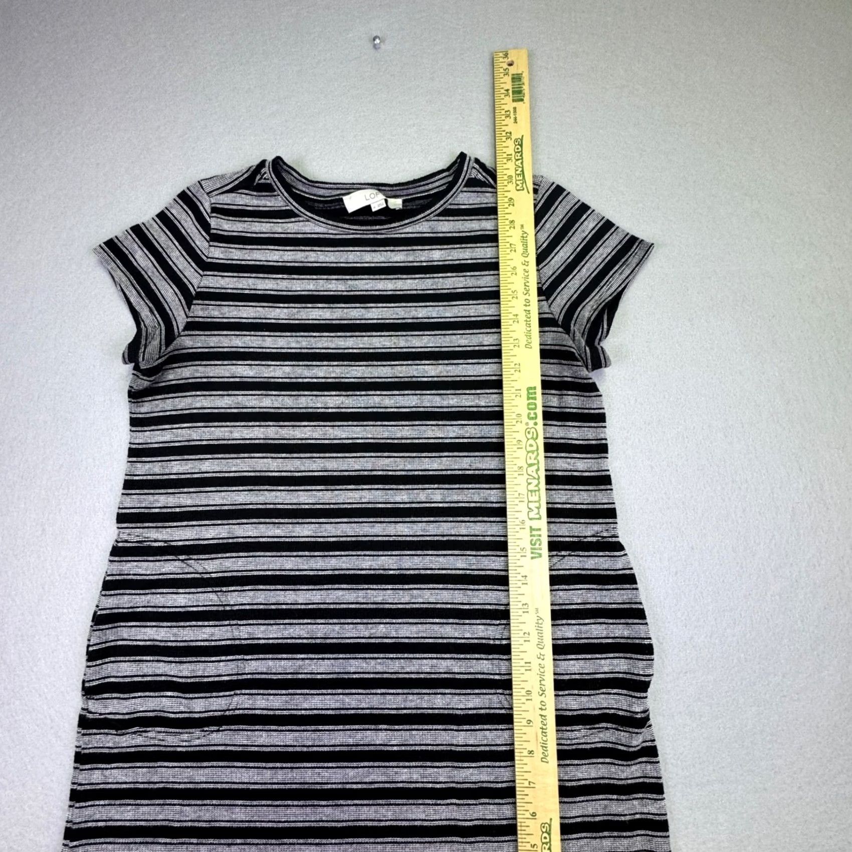 Loft LOFT Dress Women's M Black Grey Striped Short Sleeve Knit Pockets Crew Neck Mini Casual Everyday Stylish Multicolor 2020s Mens Womens Size M / US 6-8 / IT 42-44 - 3 Thumbnail