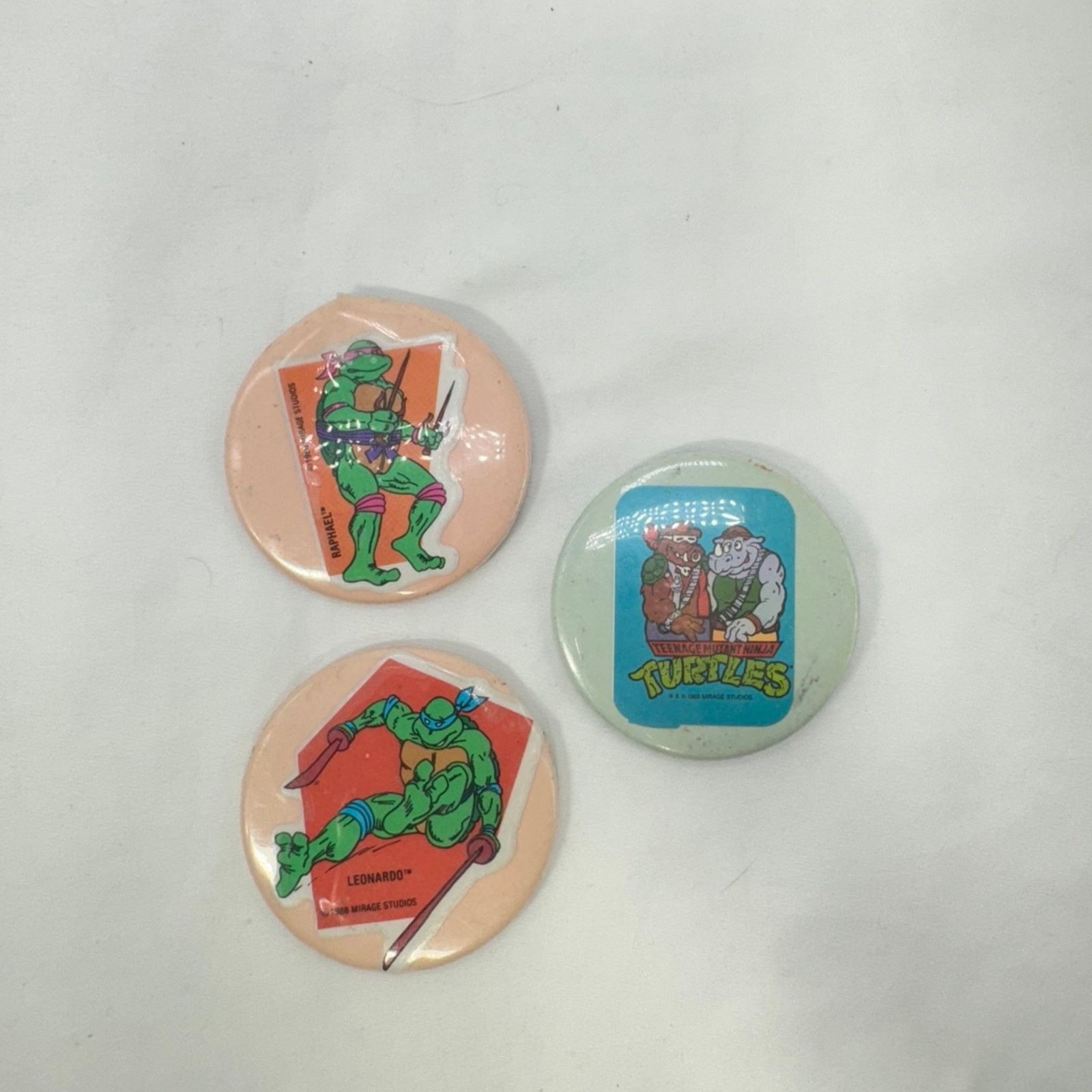 NBDN Nobrandedon VTG Teenage Mutant Ninja Turtle button/pins Size ONE SIZE - 3 Thumbnail
