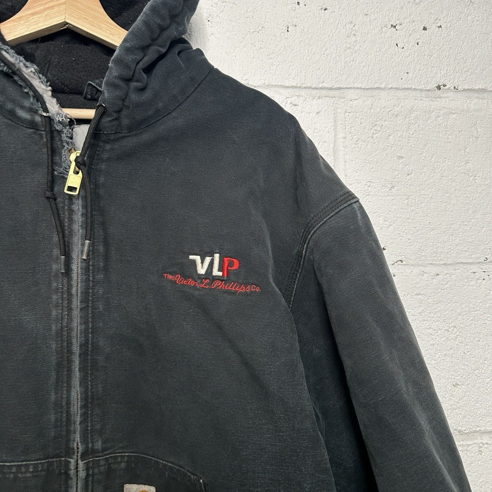 Carhartt Vintage Carhartt Quilted Active Jacket “Black” J140 BLK Size US XL / EU 56 / 4 - 3 Thumbnail