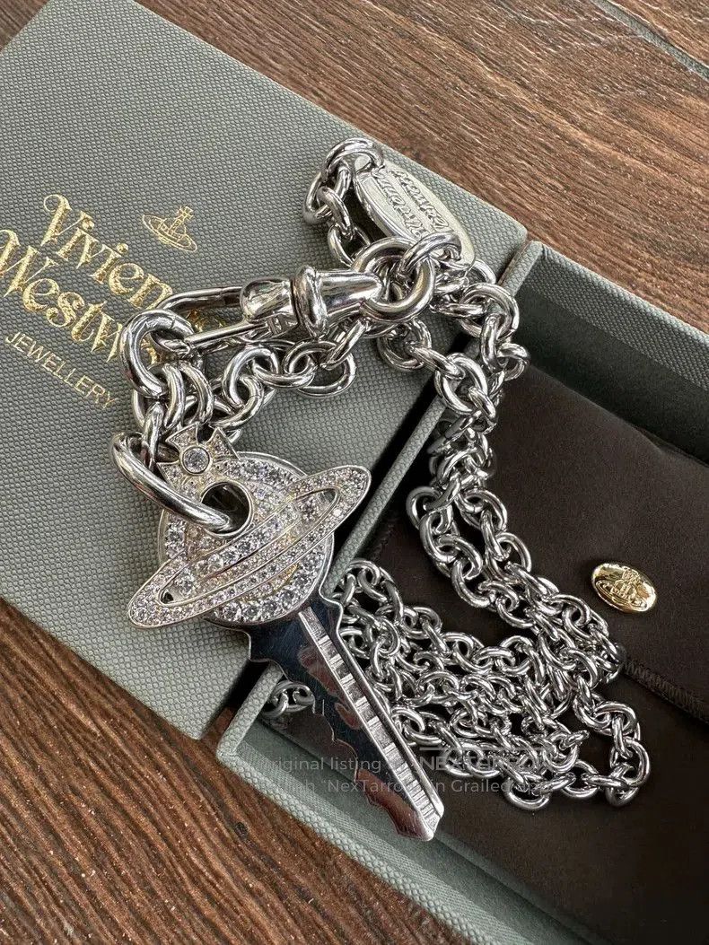 Vivienne Westwood Vivienne Westwood Key Necklace . Size ONE SIZE - 6 Thumbnail