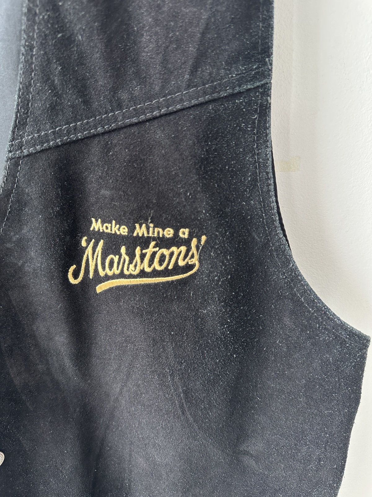 Japanese Brand × Vintage Black leather vest with embroidered logo and button-up Size US M / EU 48-50 / 2 - 6 Thumbnail