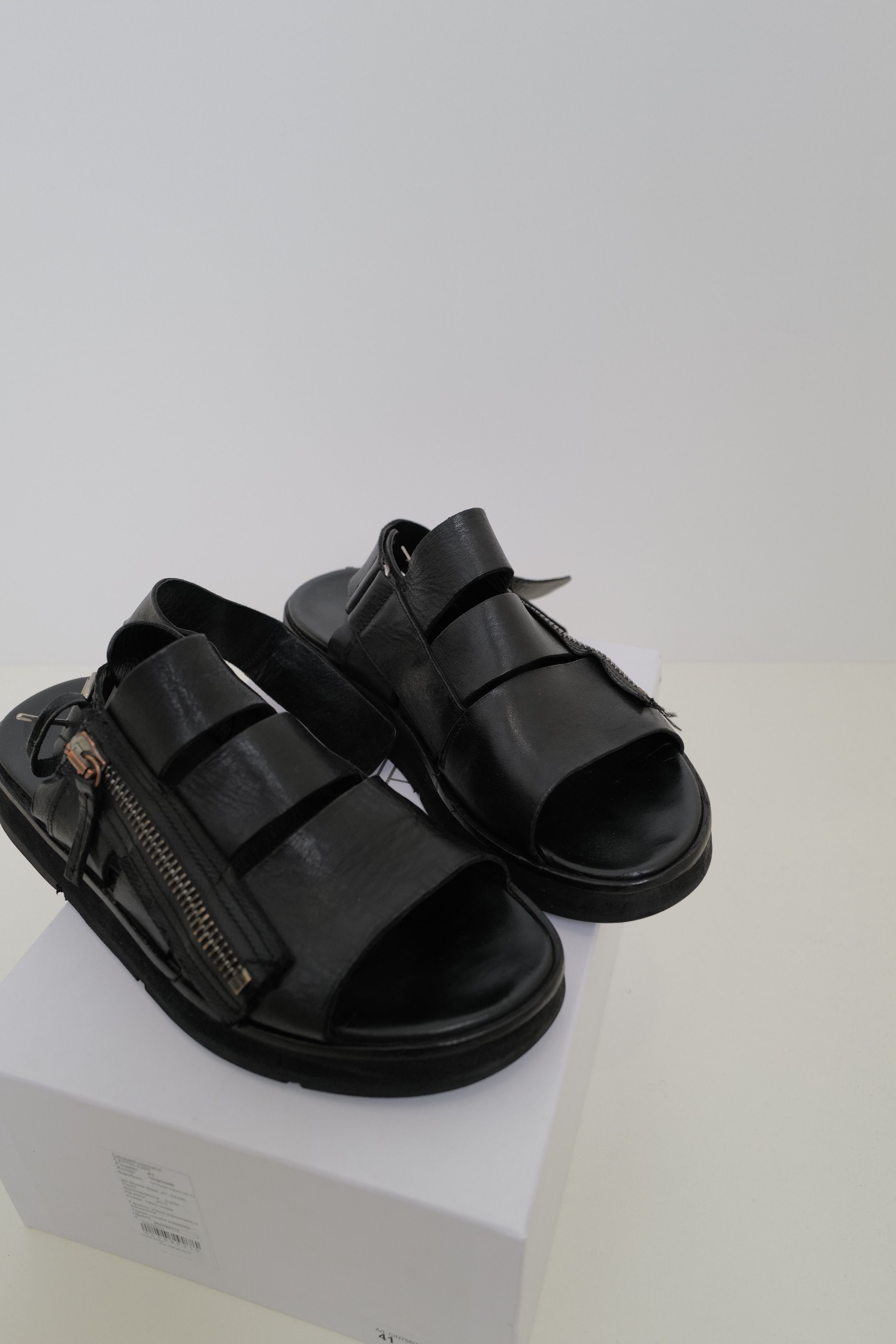 Cinzia Araia vintage Cinzia Araia sandals Size US 8 / EU 41 - 7 Thumbnail