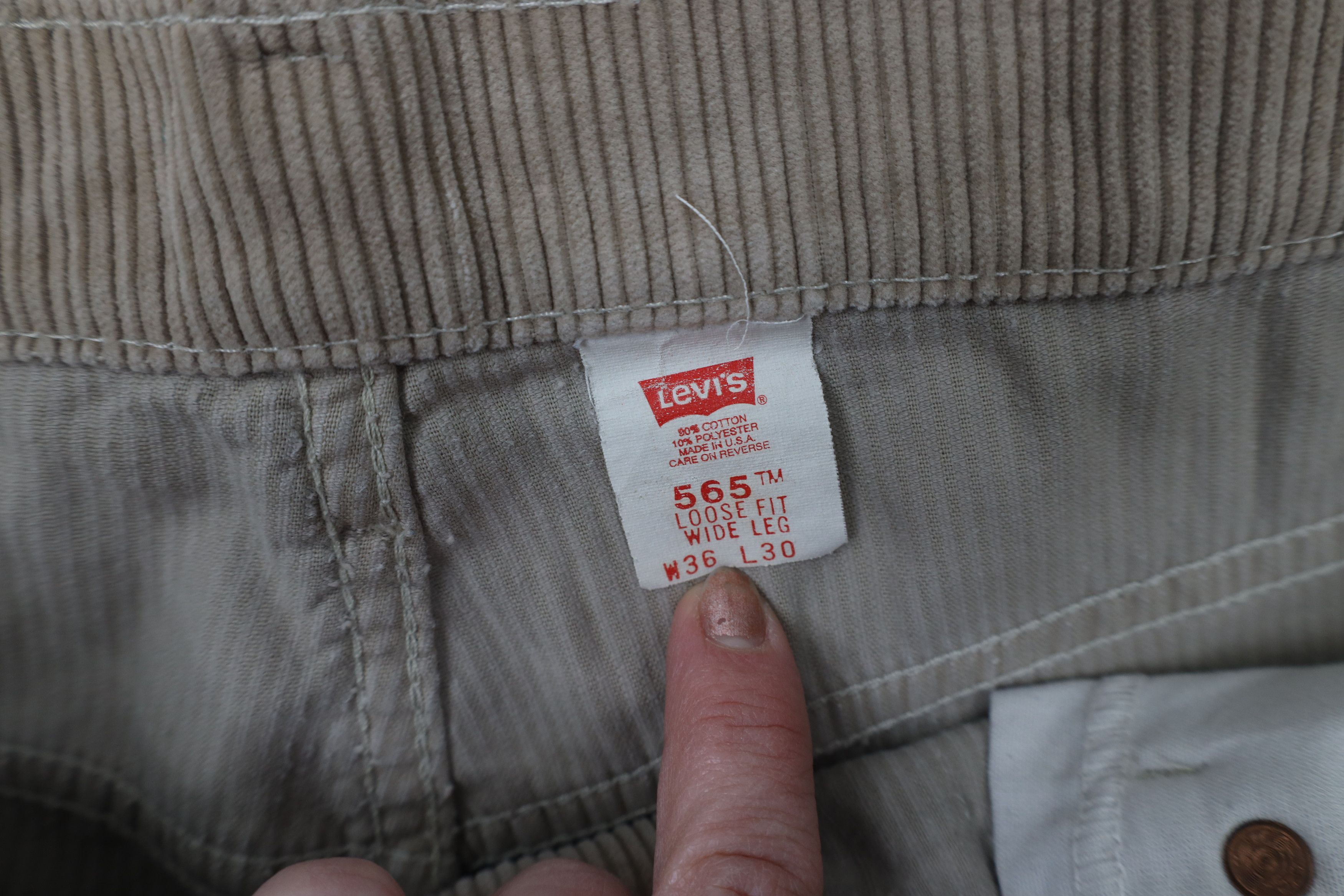 Levi's × Vintage Vintage 90s Levis 565 Loose Fit Wide Leg Corduroy Pants USA Size US 36 / EU 52 - 10 Thumbnail