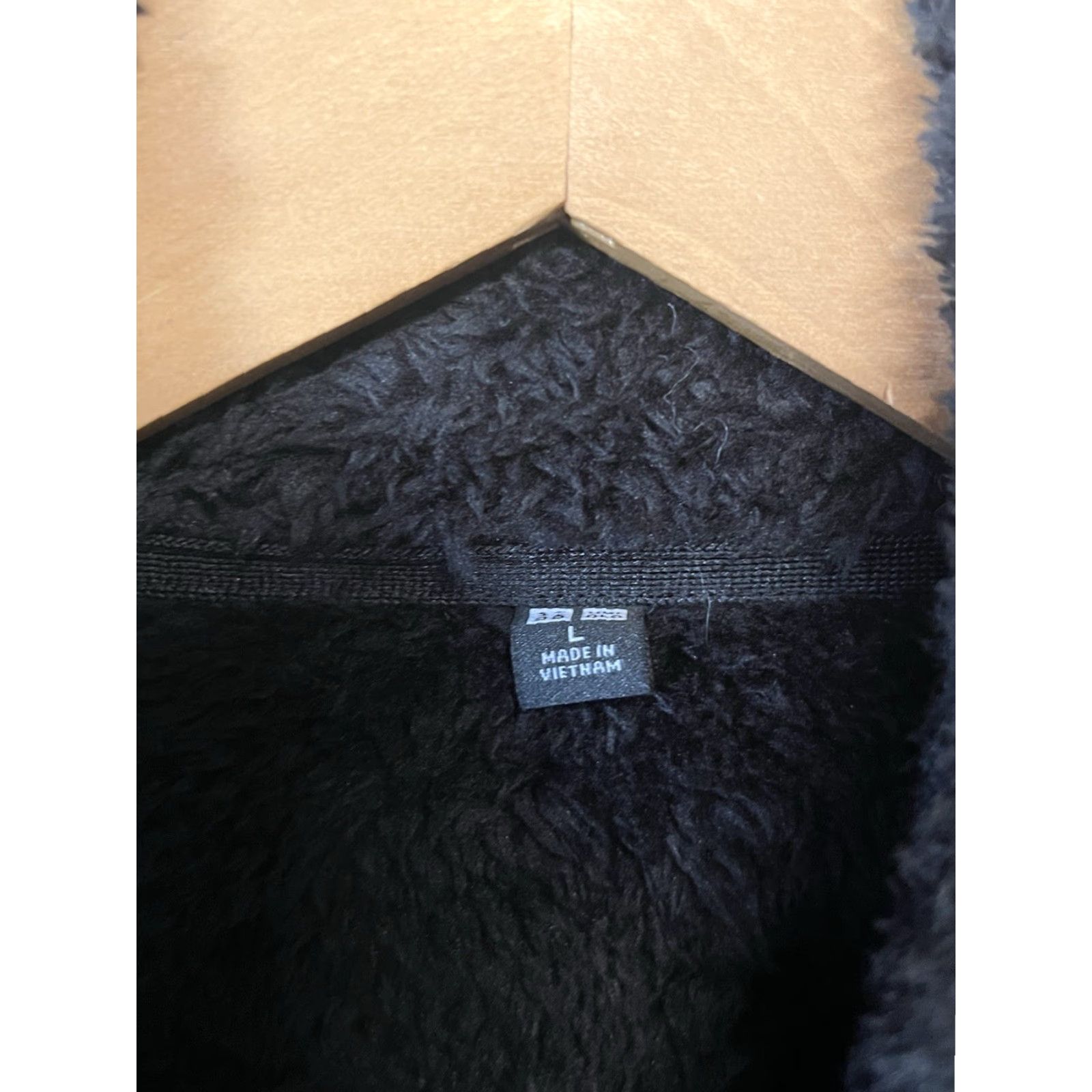 Uniqlo Uniqlo Womens Black Sherpa Full Zip Jacket L Large Size Black Sherpa Full Zip Jacket Women Uniqlo Size L / US 10 / IT 46 - 3 Thumbnail