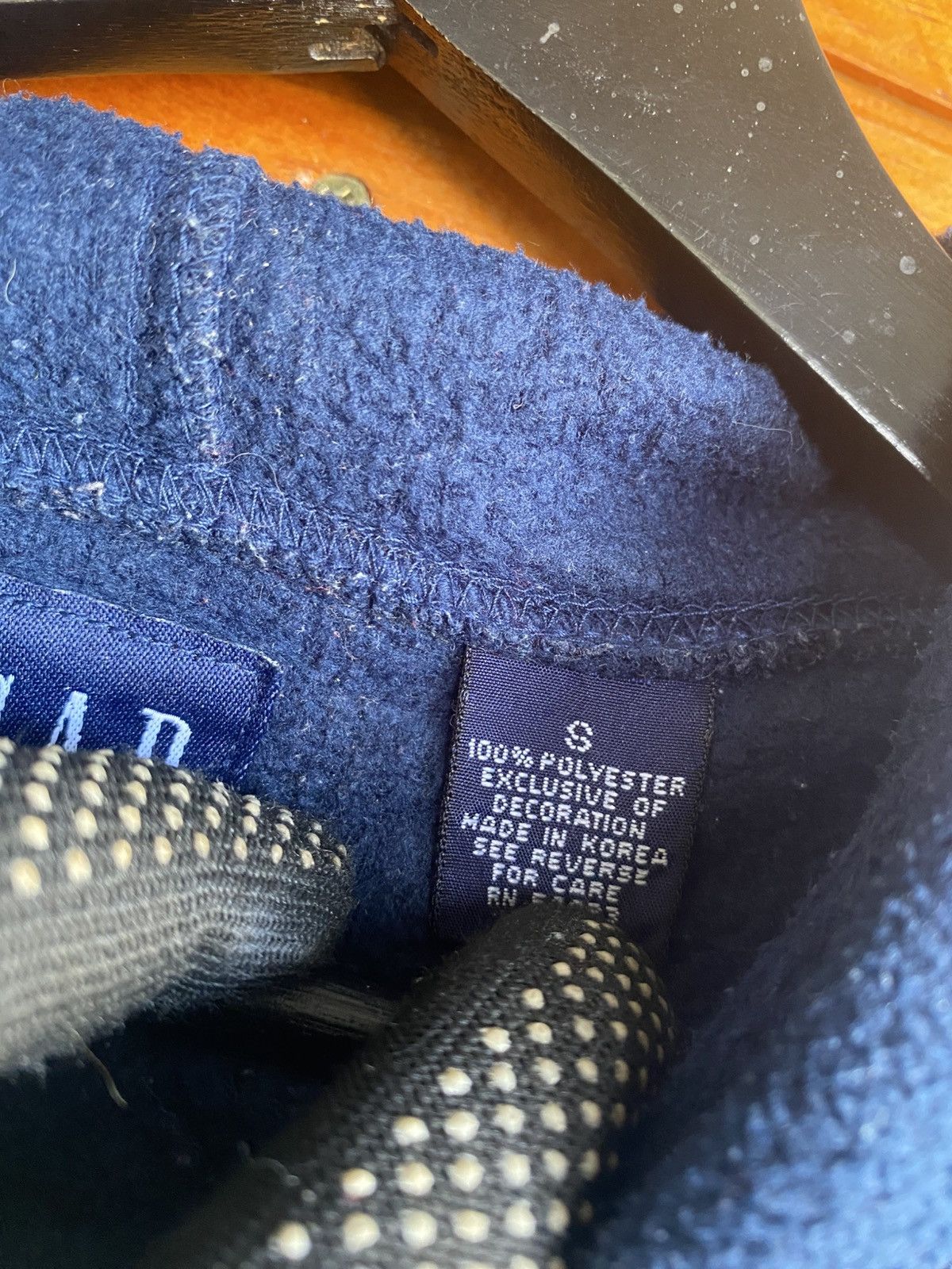 Gap Vintage GAP Navy Blue Pullover Hoodie Fleece Kangaroo Pocket Size US S / EU 44-46 / 1 - 6 Thumbnail