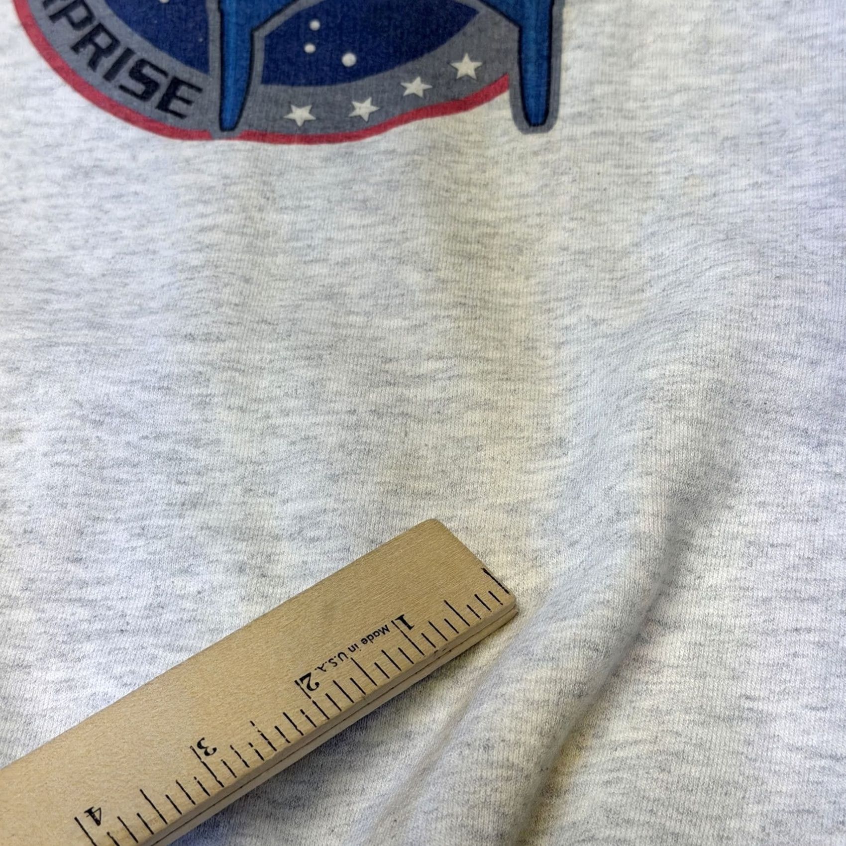 Hanes VINTAGE Hanes Sweatshirt Mens Medium Gray Star Trek Enterprise 2004 Fleece Shirt Mens Size US M / EU 48-50 / 2 - 4 Thumbnail