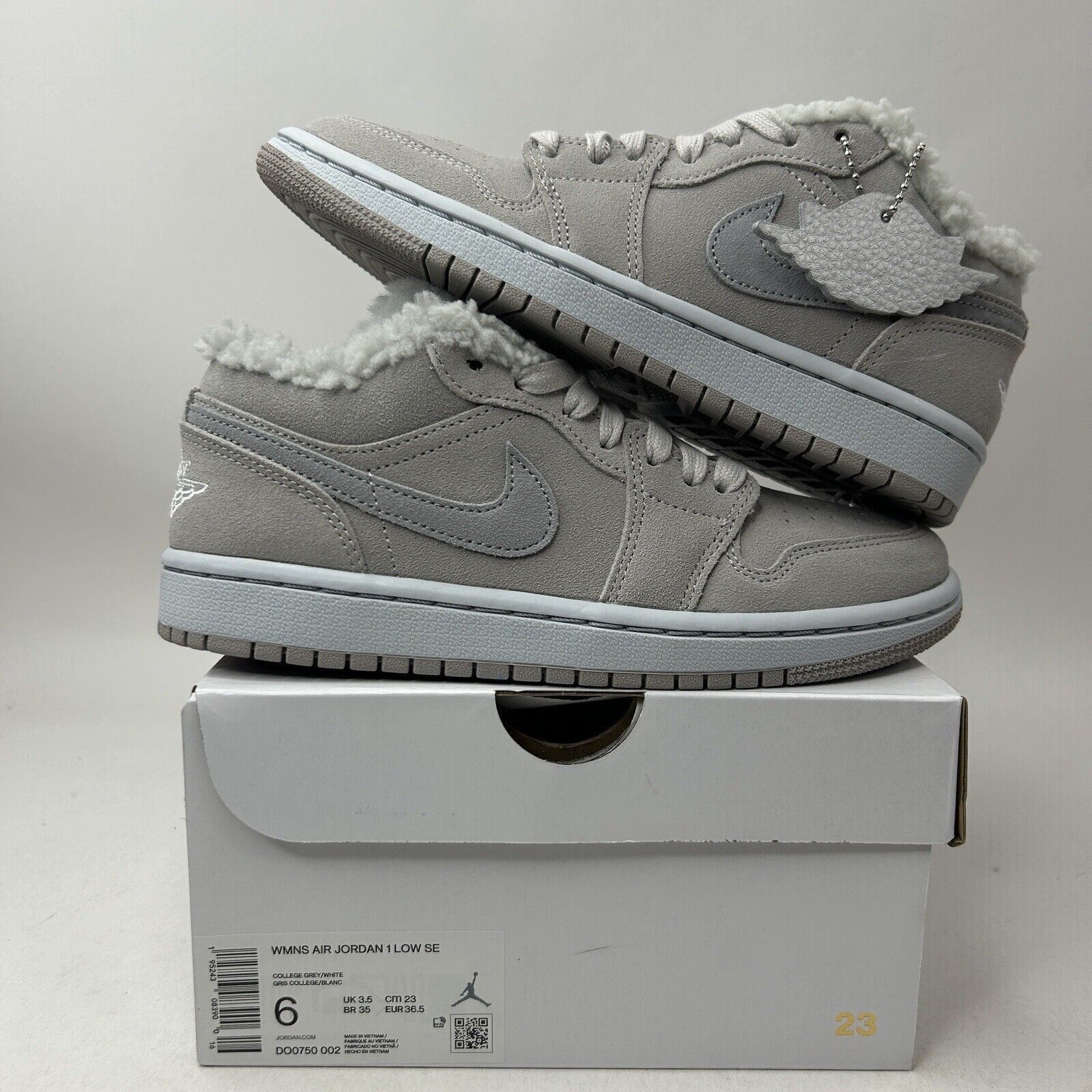 Nike Nike Air Jordan 1 Retro Low SE Sherpa Fleece “College Grey” Size US 6 / IT 36 - 1 Thumbnail