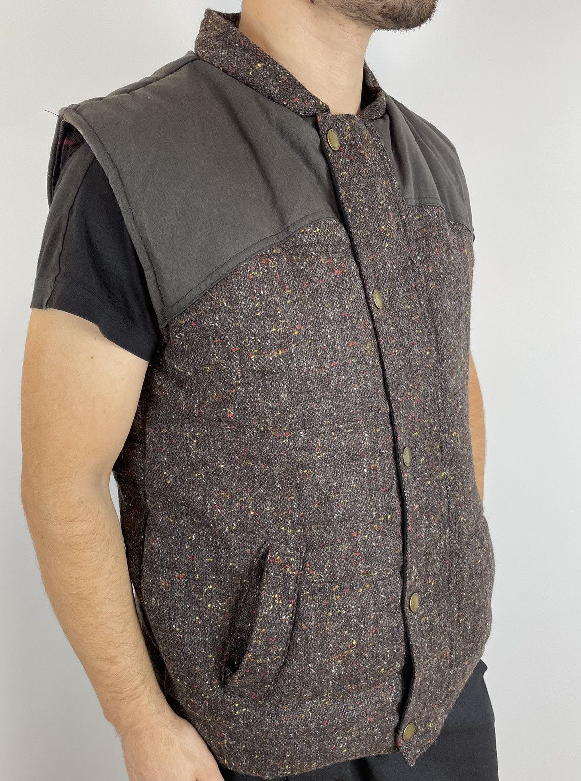 Harris Tweed × Peregrine Men’s Peregrine X Harris Tweed Herringbone Vest Jacket M/L Size US L / EU 52-54 / 3 - 4 Thumbnail