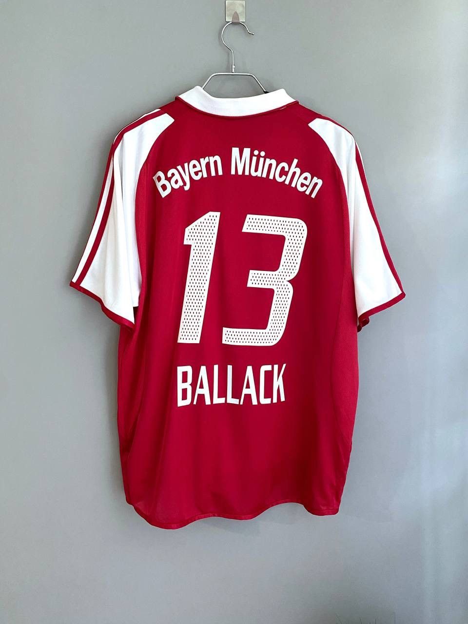 Adidas Adidas FC Bayern Munich 2003/2004 Home Football Jersey #13 BALLACK, Size M Size US M / EU 48-50 / 2 - 11 Thumbnail
