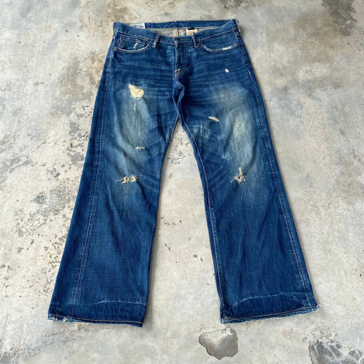 Other DISTRESSED ABERCROMBIE & FITCH BLUEWASH RIPPED DENIM W34X30 Size US 34 / EU 50 - 1 Thumbnail