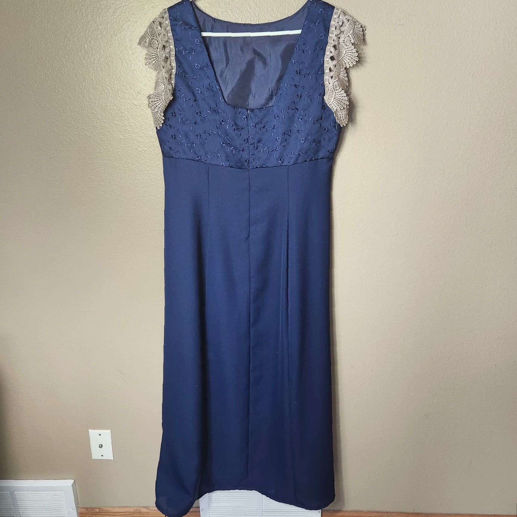 Vintage VINTAGE Von Bramlett Navy Embroidered Sleeveless Maxi Dress-Size 14 Ladies Maxi 90s Formal Blue Embroidered Womens Size XL / US 12-14 / IT 48-50 - 4 Thumbnail