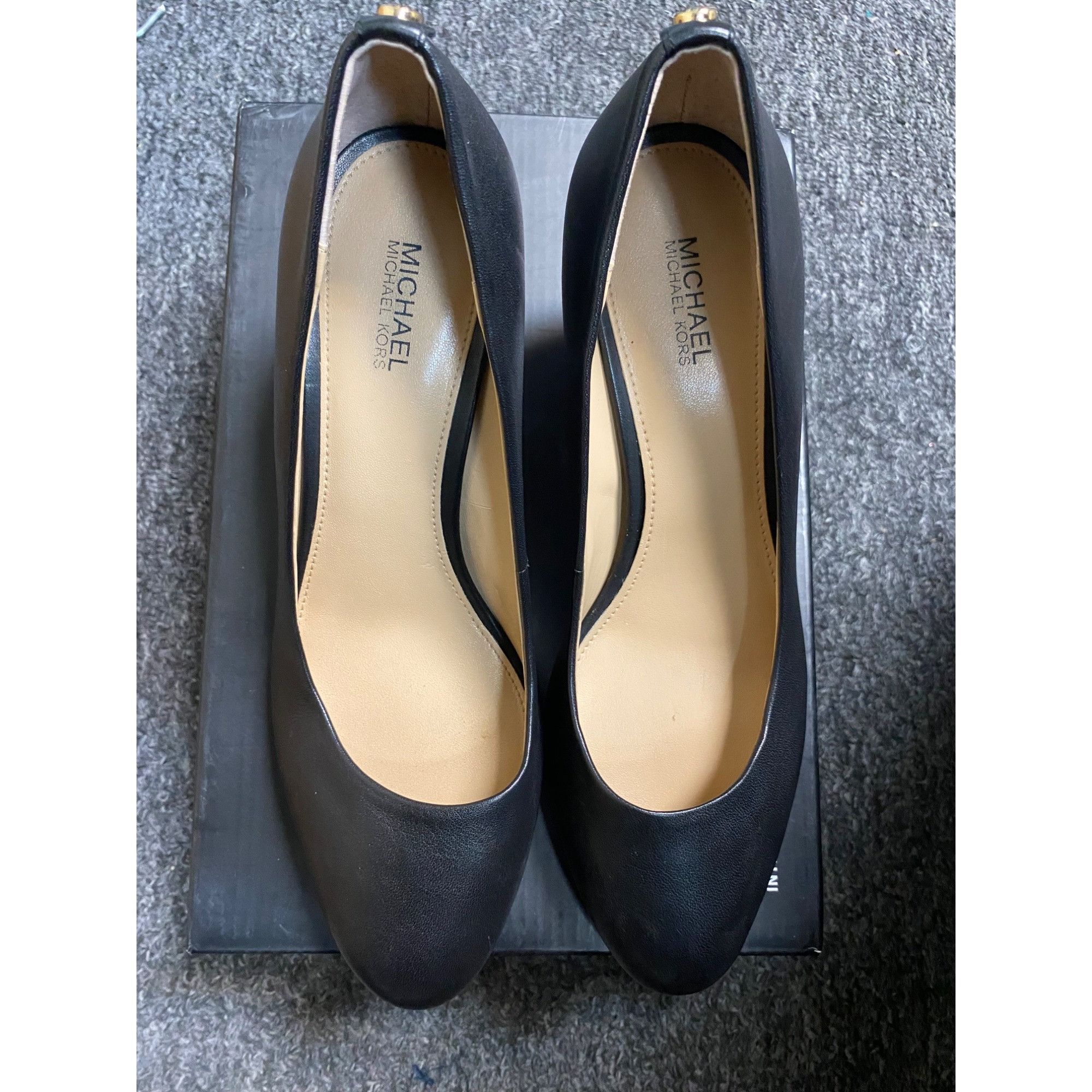 Michael Kors Jenna Flex Pumps Black Size 7.5 Pre-Owned