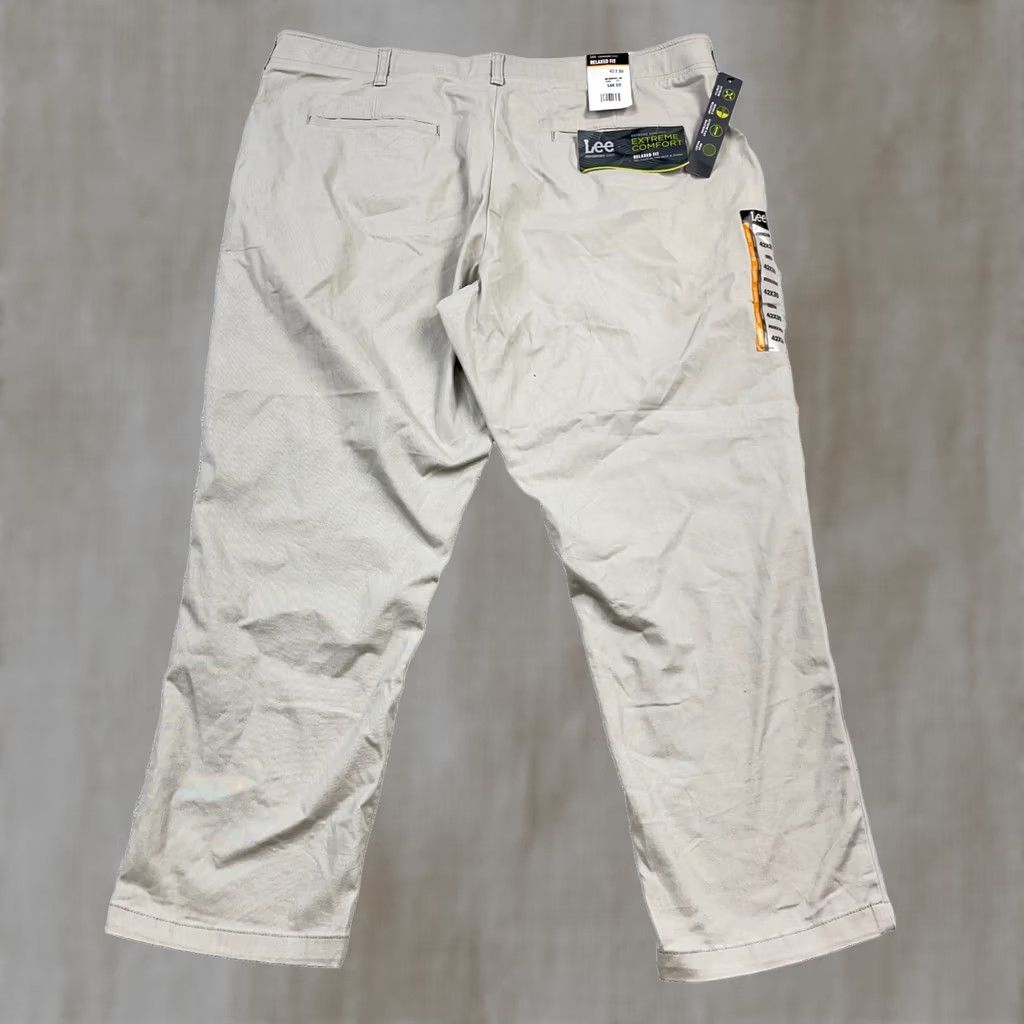 Lee Lee Chino Pants Men Relaxed Fit Straight Leg 42x30 Beige Cotton Stretch 5-Pocket Front Flat Front Wide Range of Seasons Mens Size US 42 / EU 58 - 1 Thumbnail