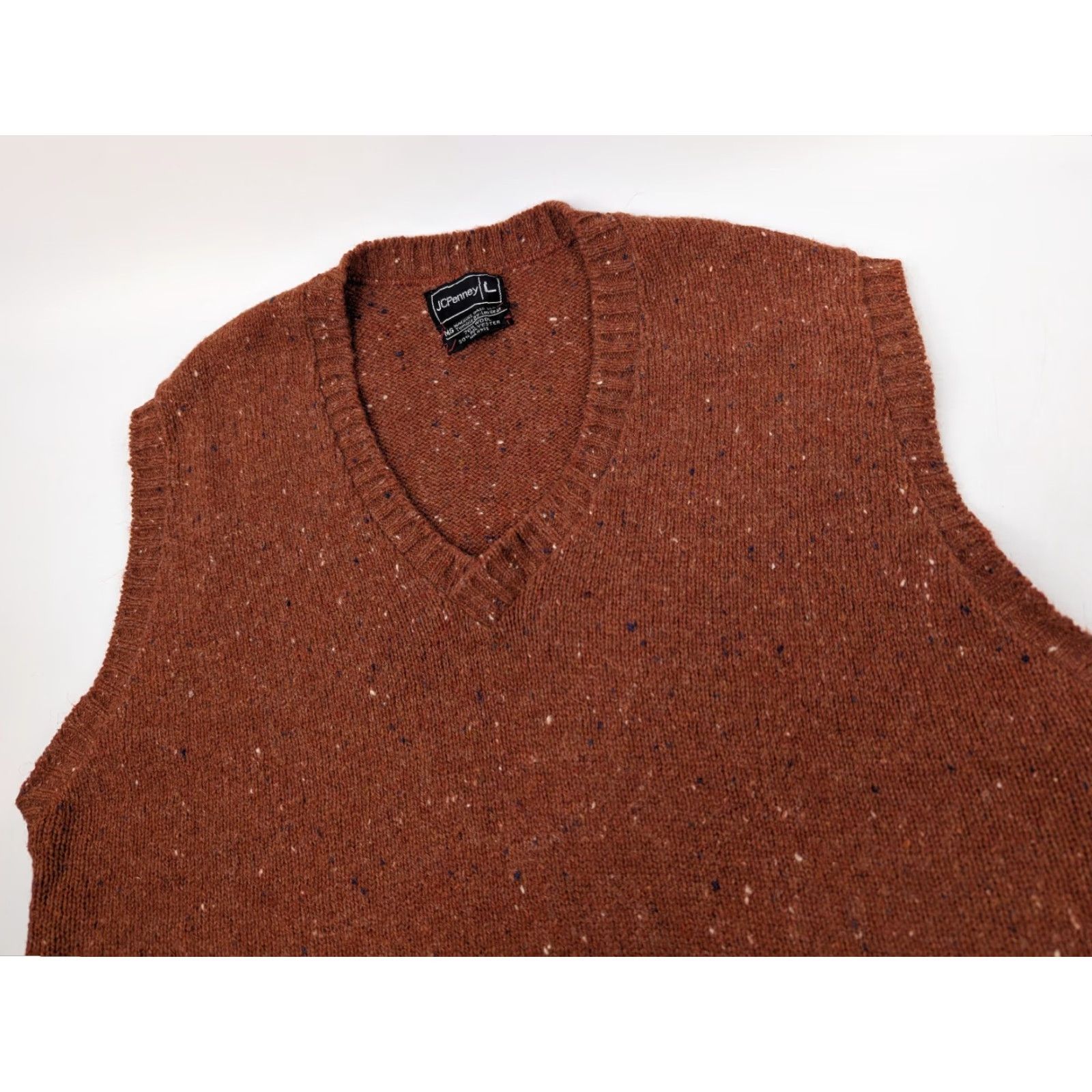 Vintage VINTAGE J. C. Penney Sweater Vest Wool Blend Size L ILGWU Union Made Rust V-Neck Sleeveless Men Size US L / EU 52-54 / 3 - 7 Thumbnail